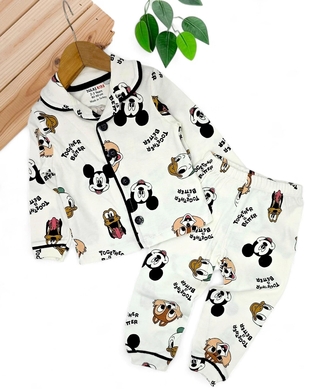 Erkek Çocuk Karışık Çizgi Film Karakteri Baskılı Kruvaze Yakalı Mevsimlik Gecelik Pijama Takımı R2178