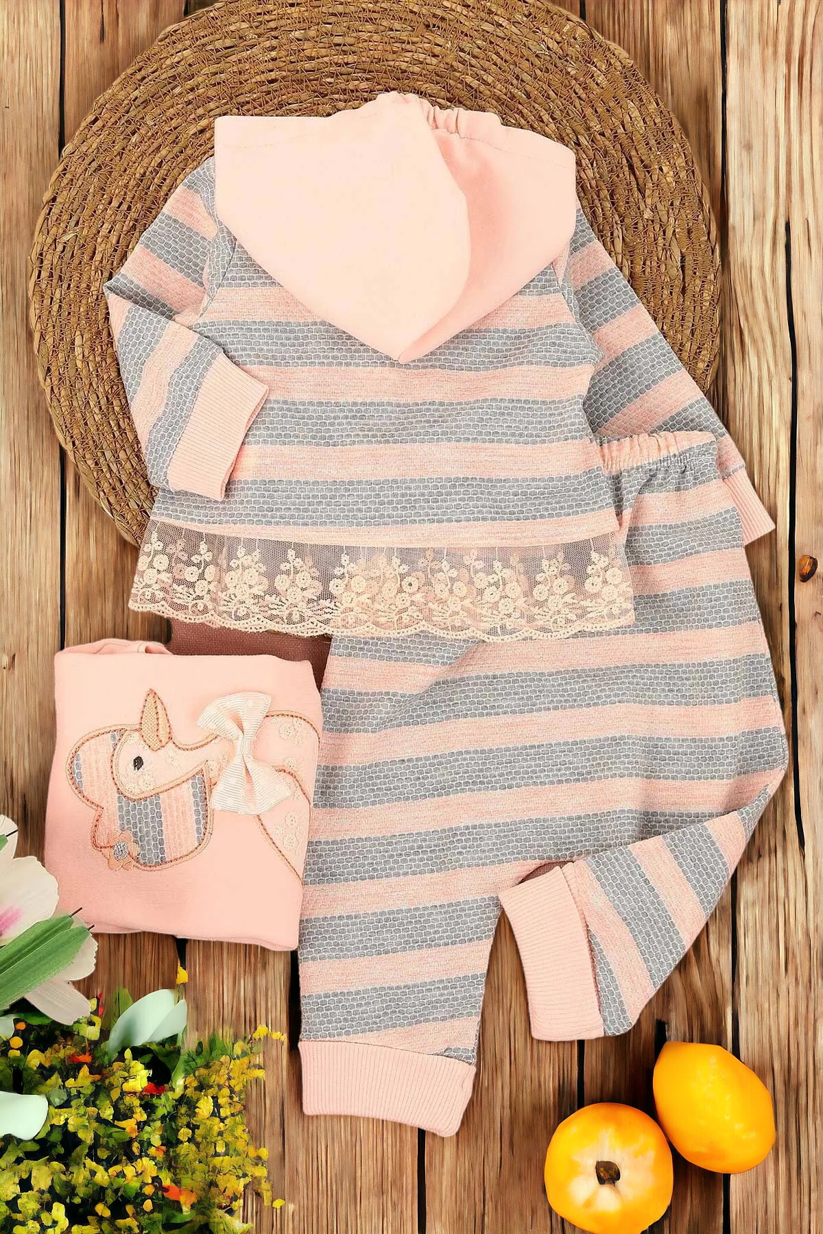 KIZ BEBEK KAPÜŞONLU ÇİZGİLİ ÖRDEK İŞLEMELİ 3 PARÇA ÇİRİN ŞİRİN KIZ BEBEK TAKIM YeniDoğan R293