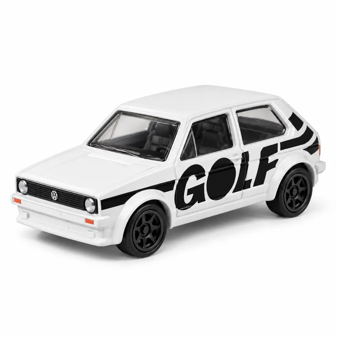 1. Volkswagen Golf – Beyaz / Siyah