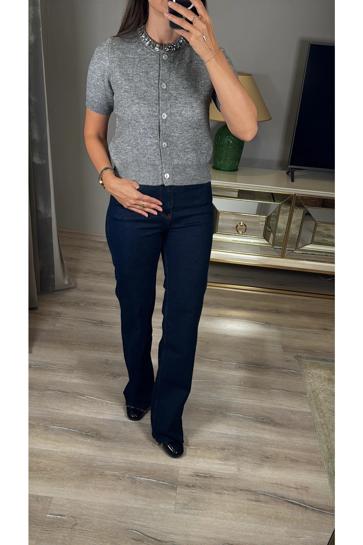 Yakası Taş Detaylı Kısa Kollu Triko Hırka