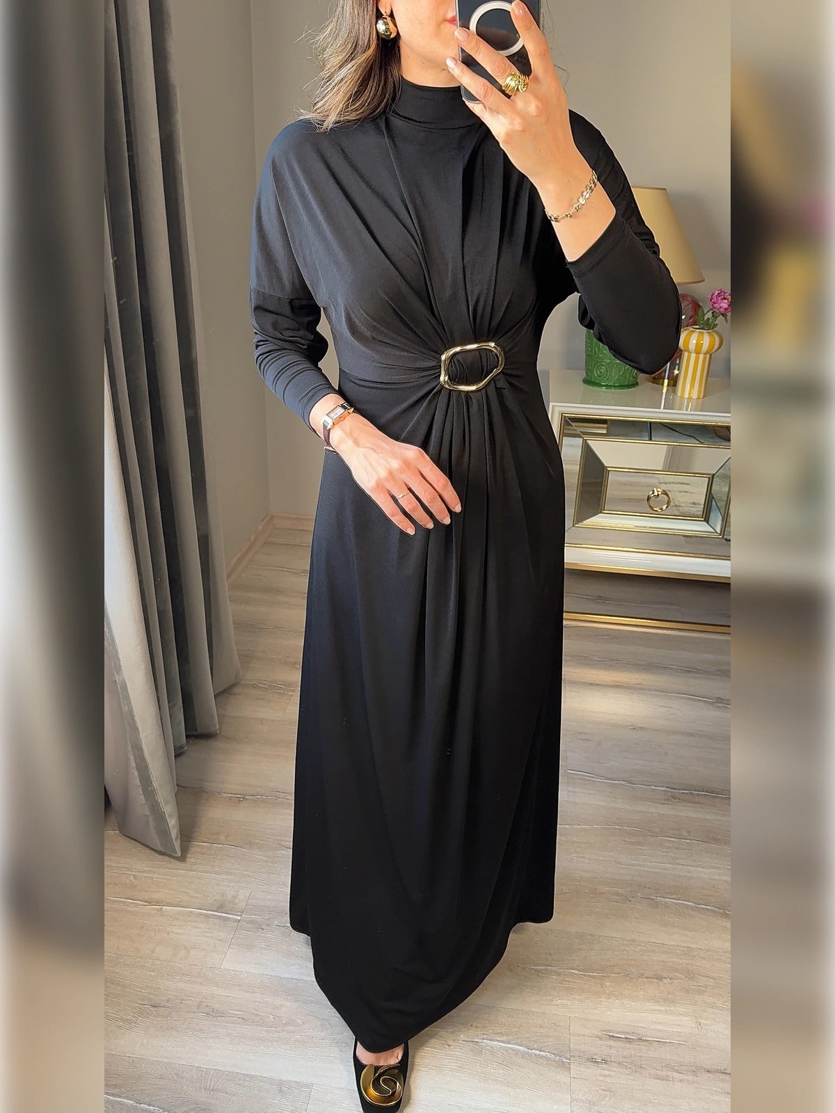 Toka Detaylı Sandy Kumaş Elbise