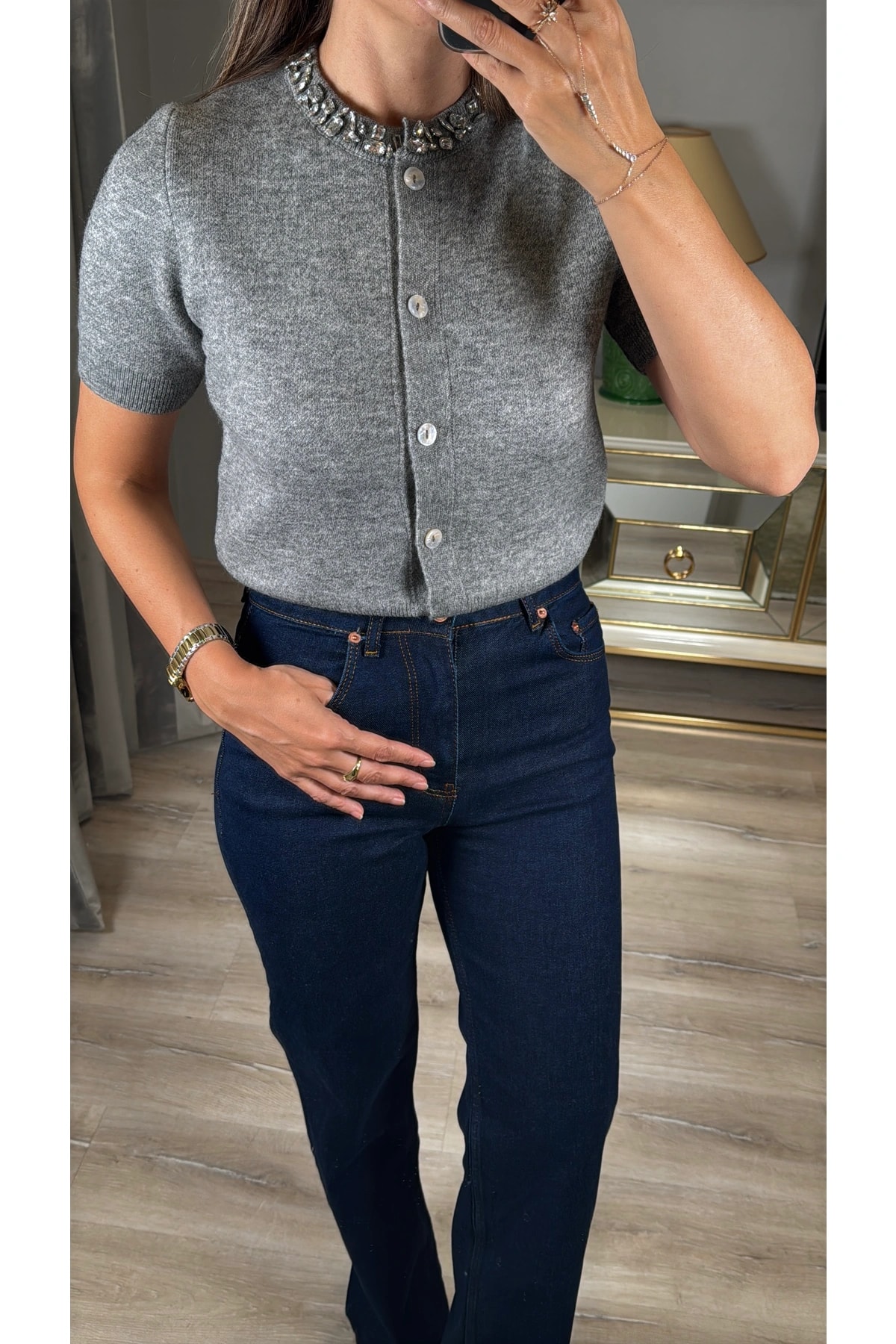 Yakası Taş Detaylı Kısa Kollu Triko Hırka
