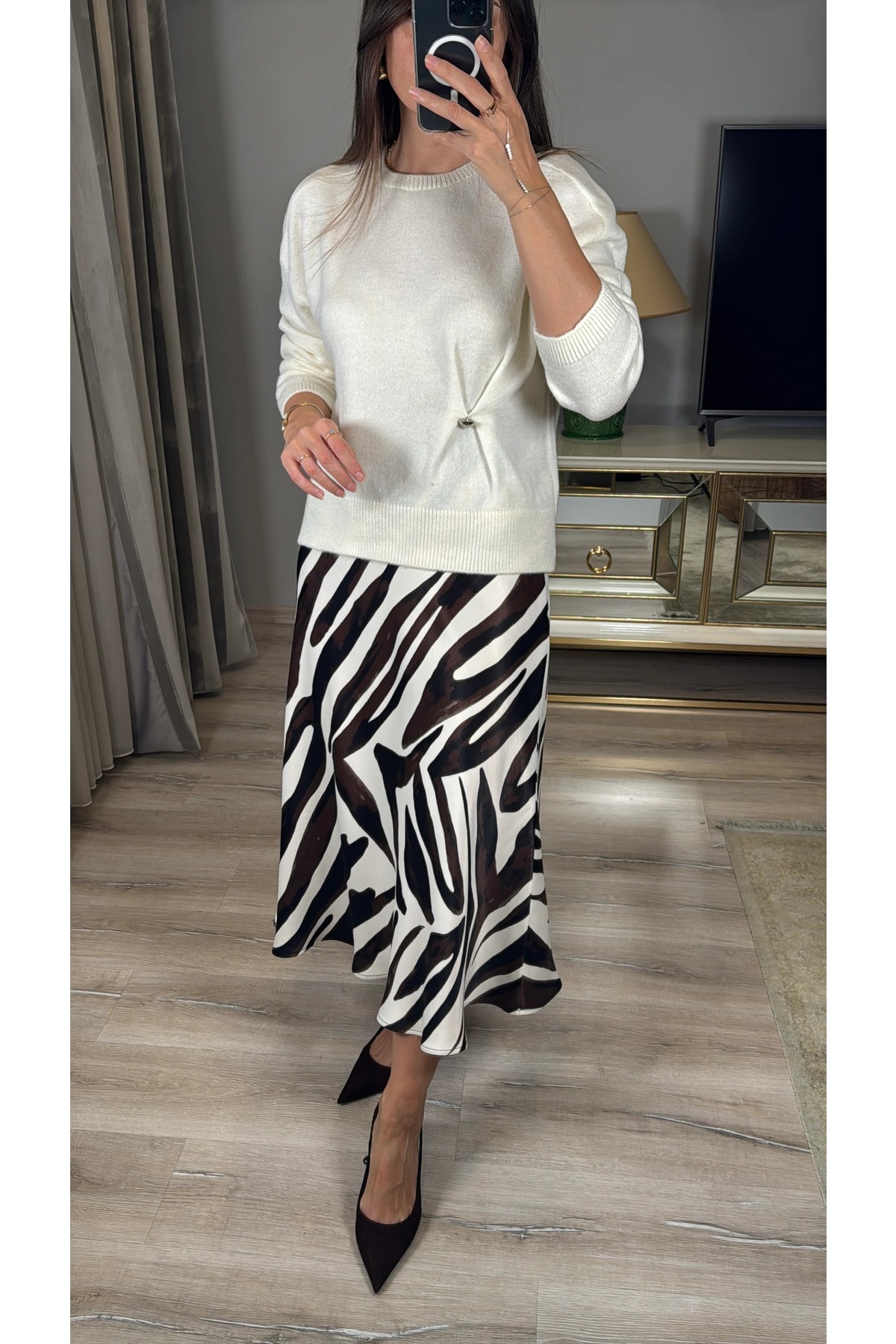 Düğme Detaylı Kazak