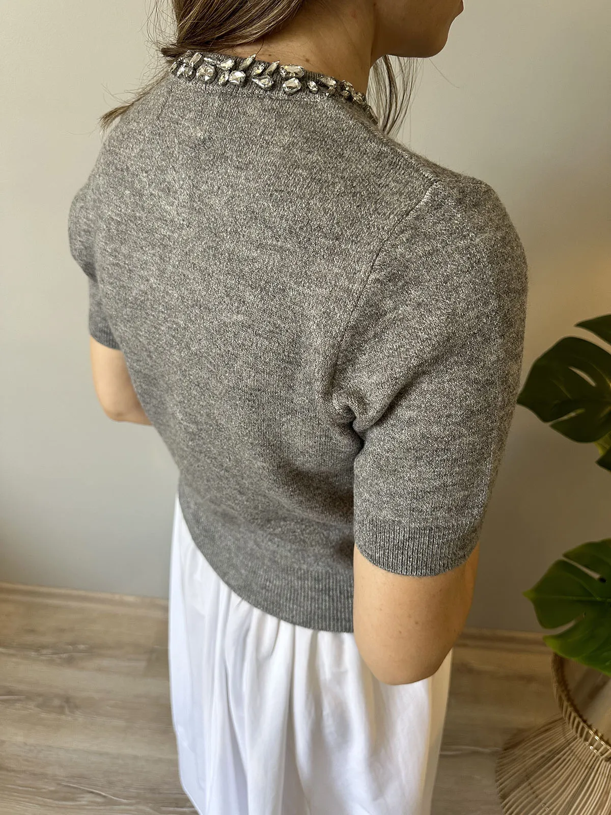 Yakası Taş Detaylı Kısa Kollu Triko Hırka