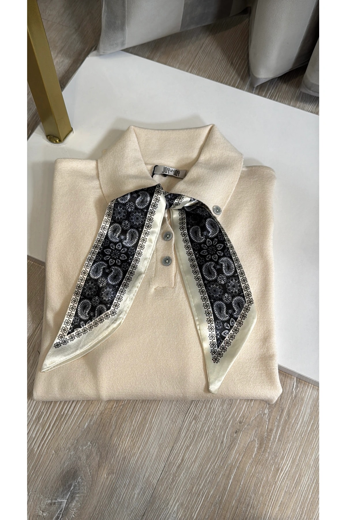 Korsman Fularlı Triko Kazak