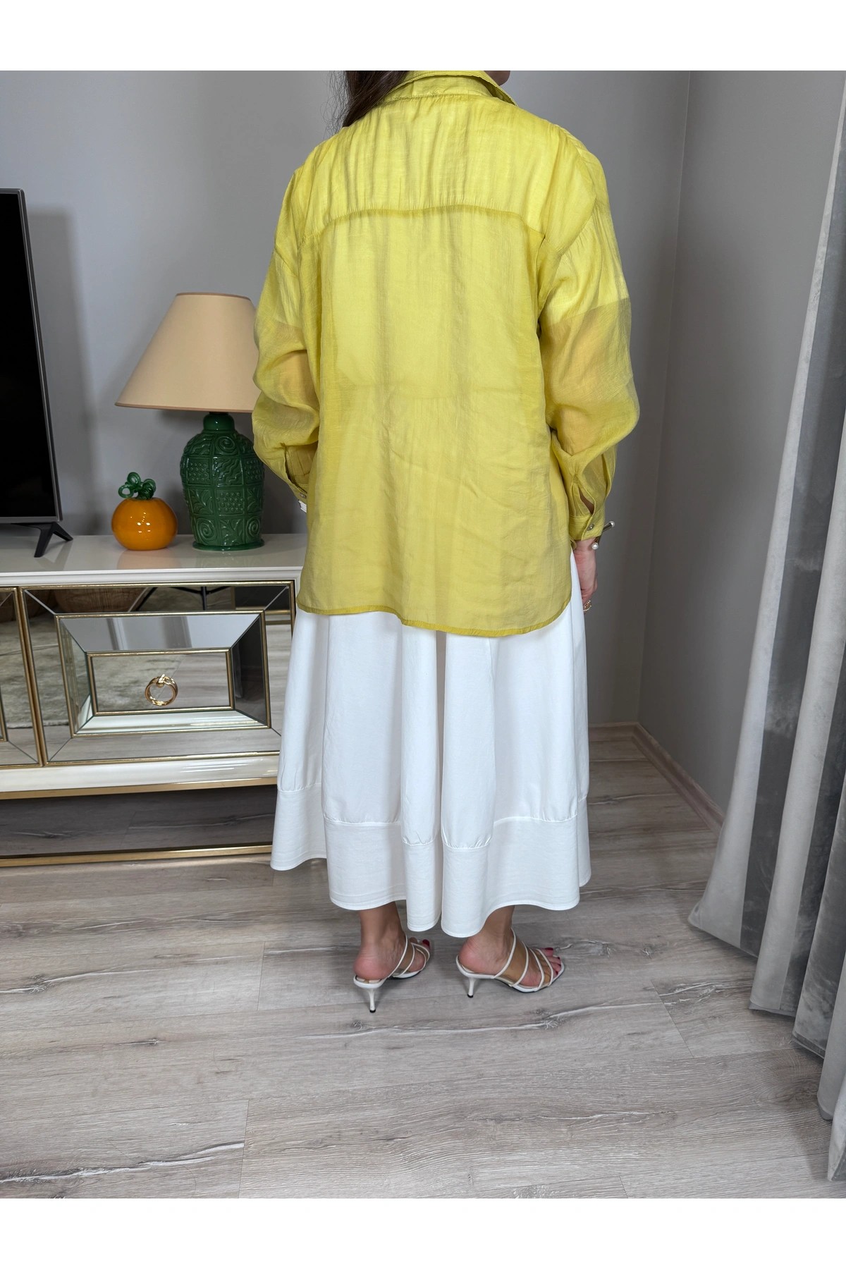 Oversize İpeksi Gömlek