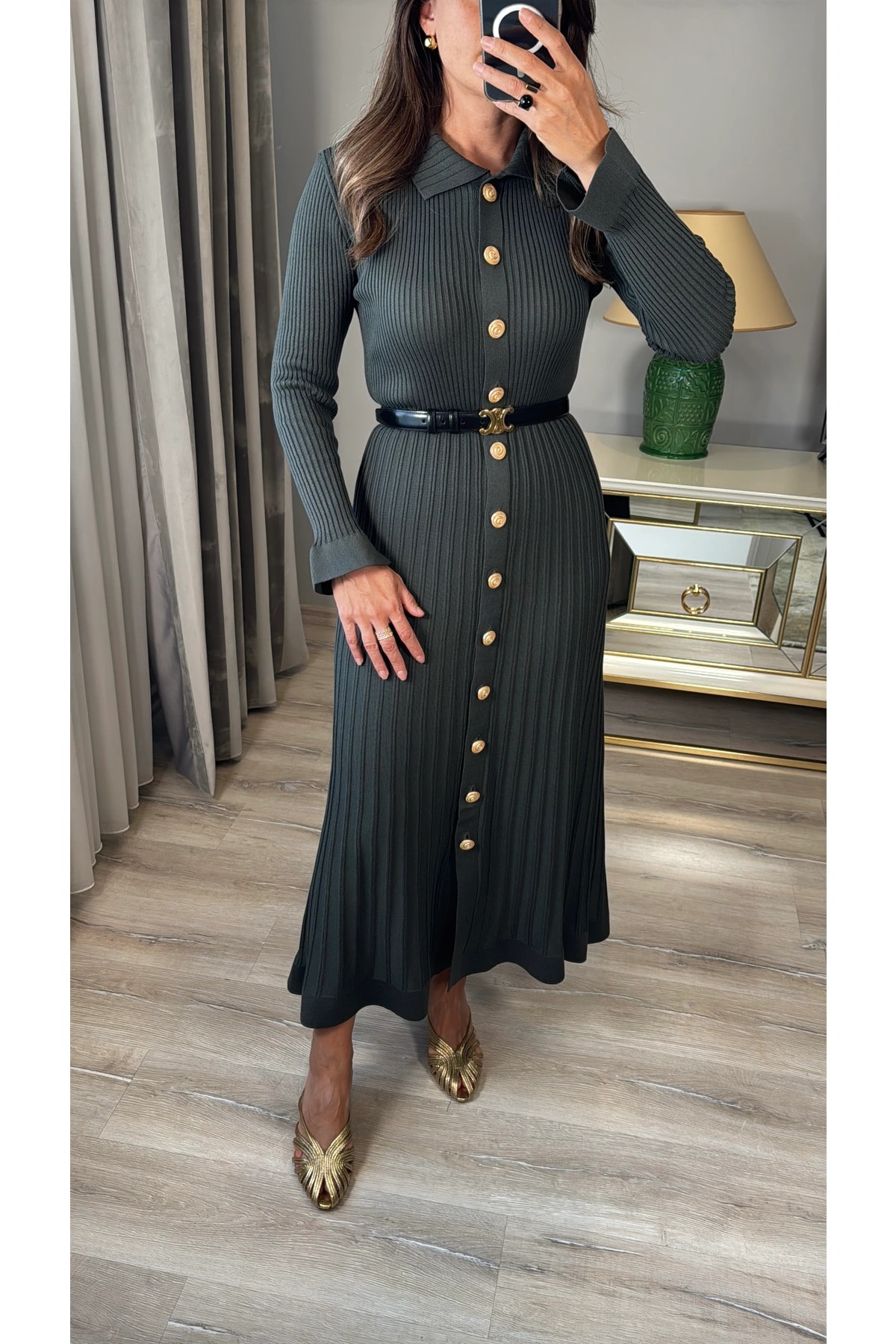 Metal Düğmeli Triko Elbise