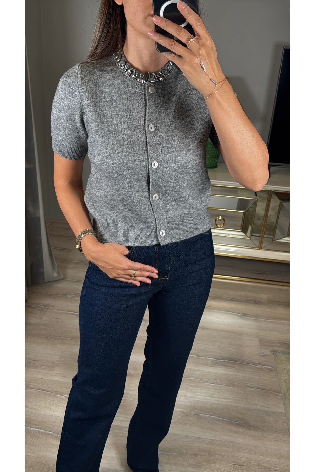 Yakası Taş Detaylı Kısa Kollu Triko Hırka