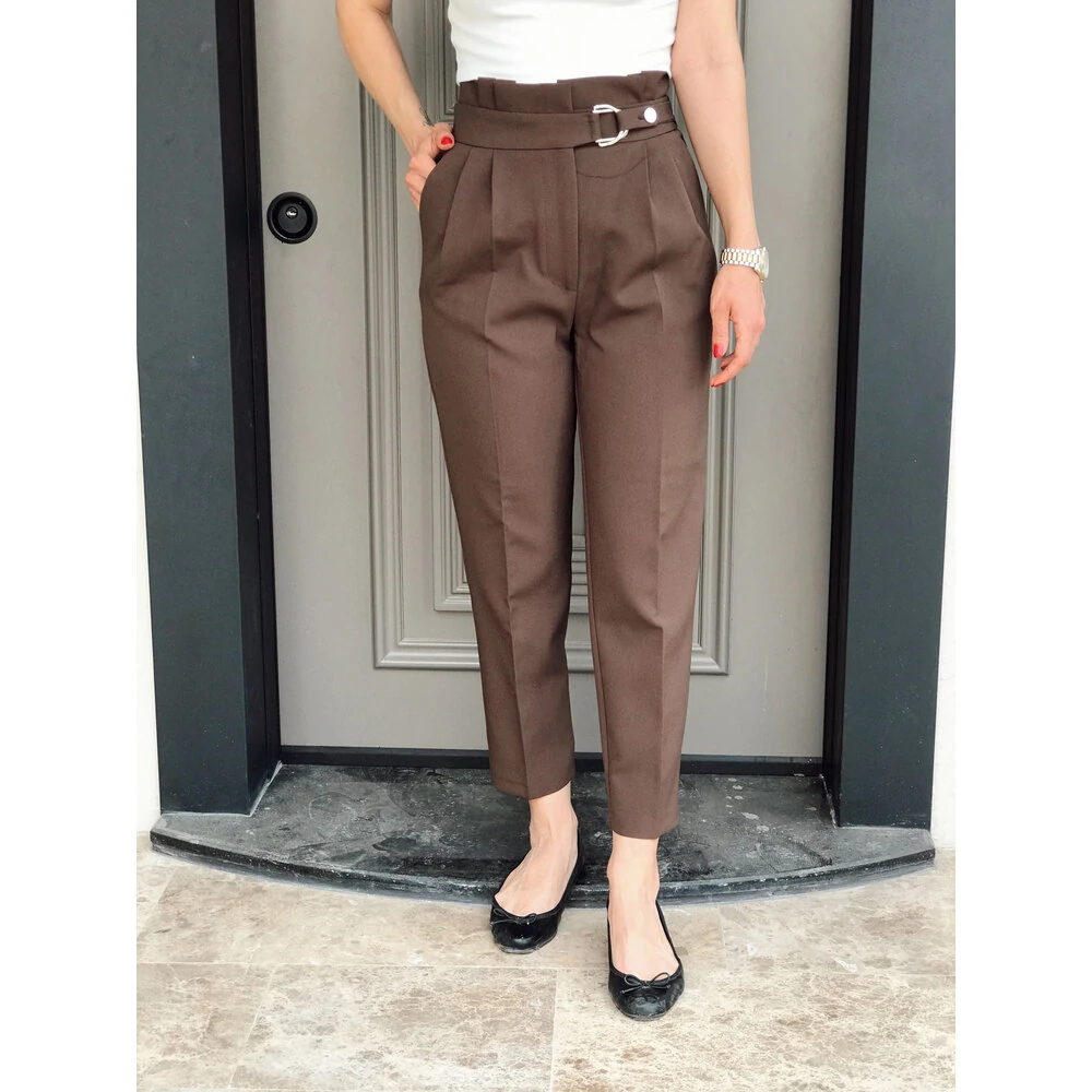 Bel Detaylı Pantolon