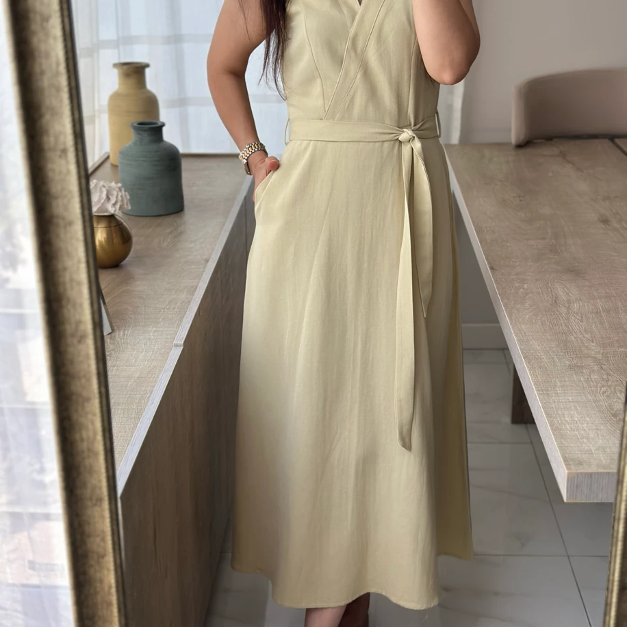 Keten Kuşaklı Elbise