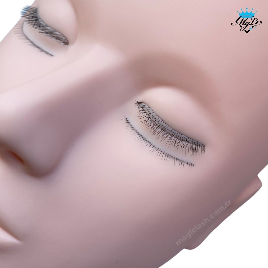 Kirpikli Eğitim Yüzü Manken Matilda Magic Lash®