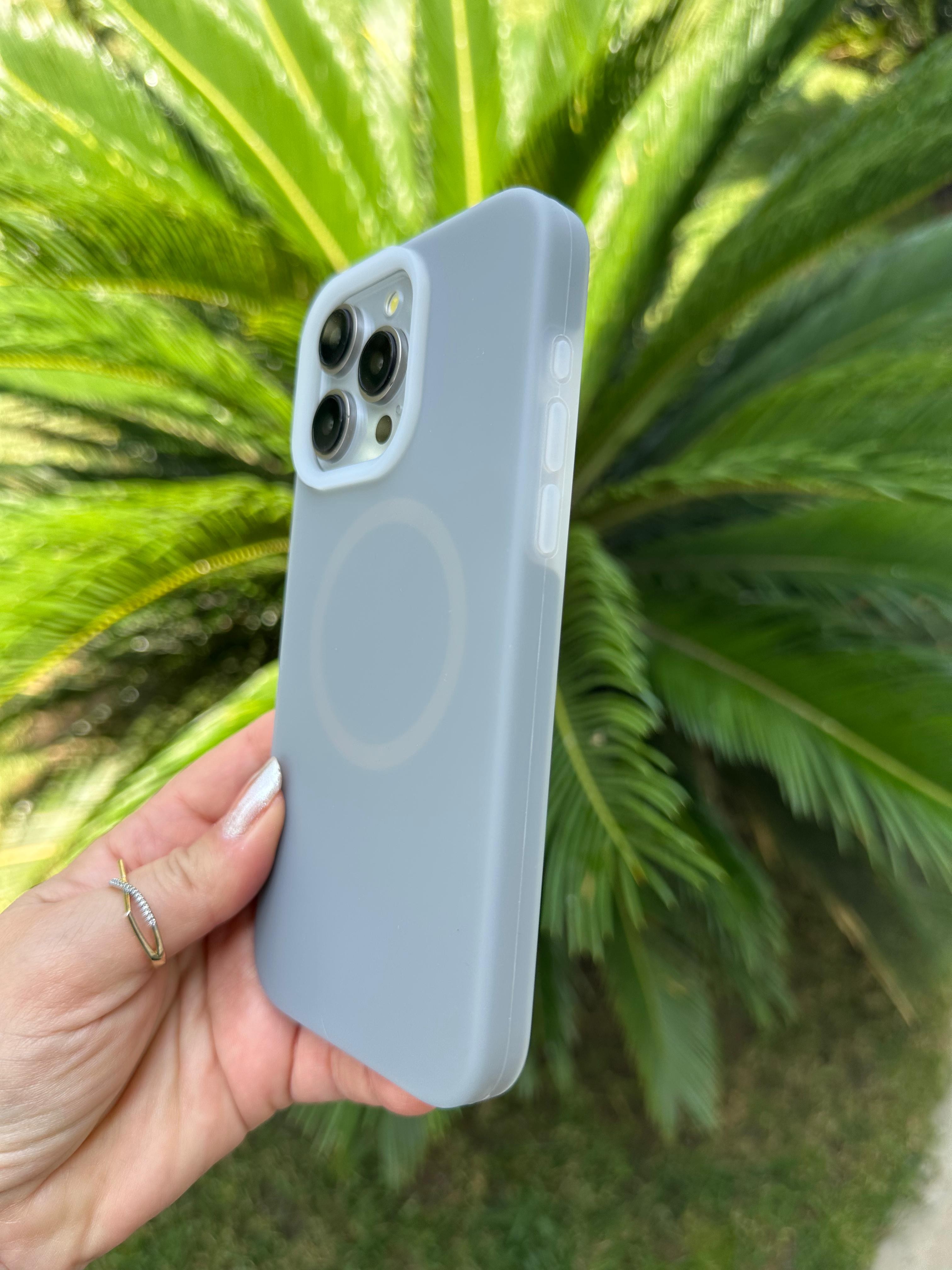 Magsafe Özellikli Pastel Kılıf - Gri