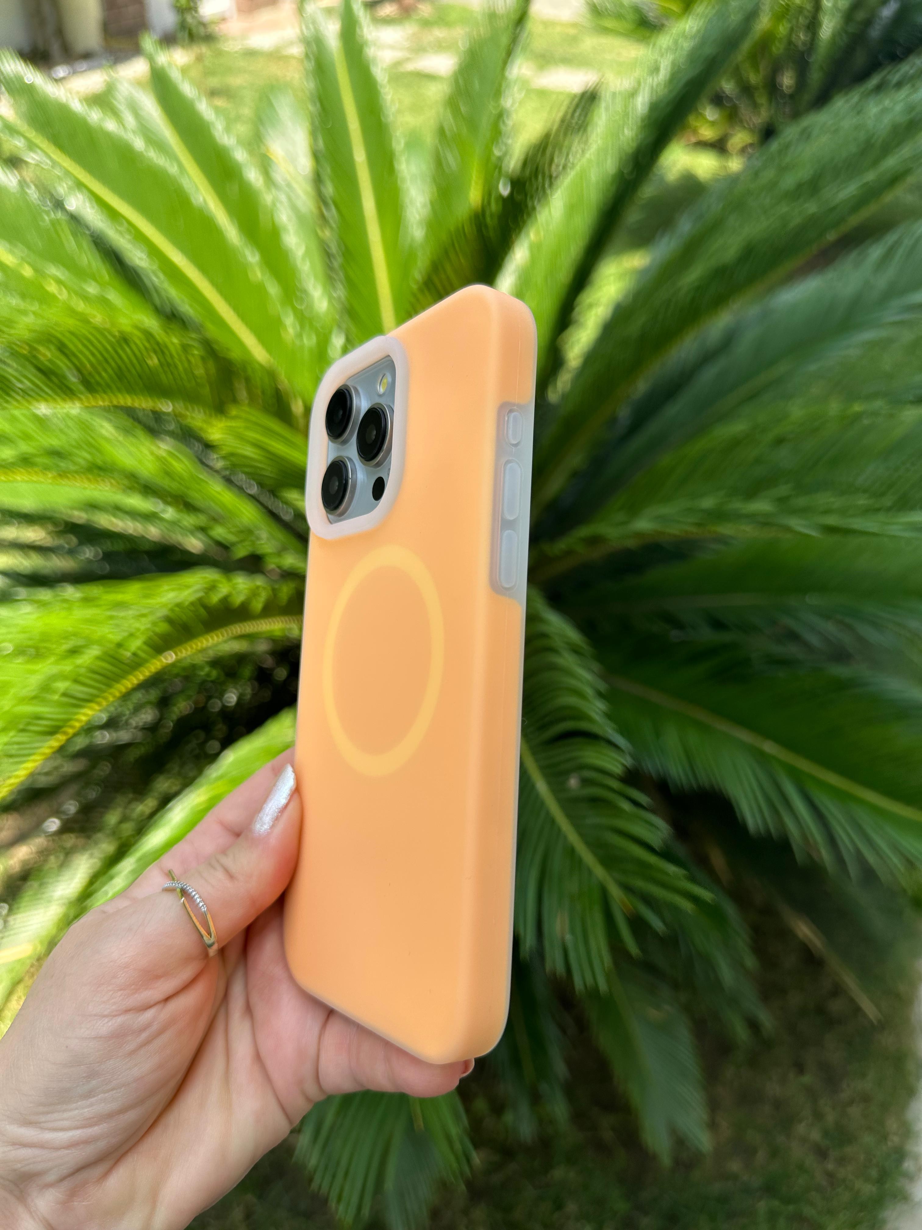 Magsafe Özellikli Pastel Kılıf - Turuncu