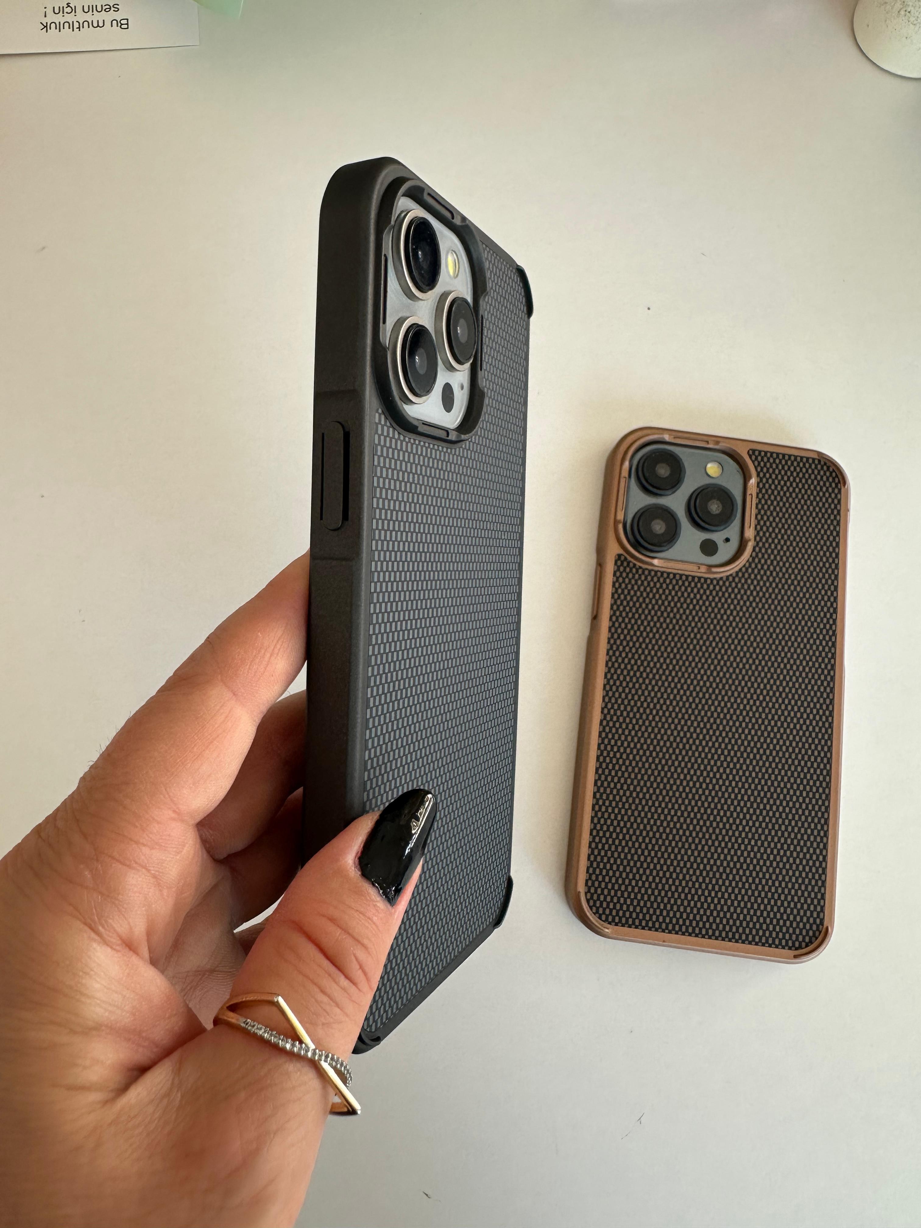 NeoCarbon Magsafe Özellikli Kılıf