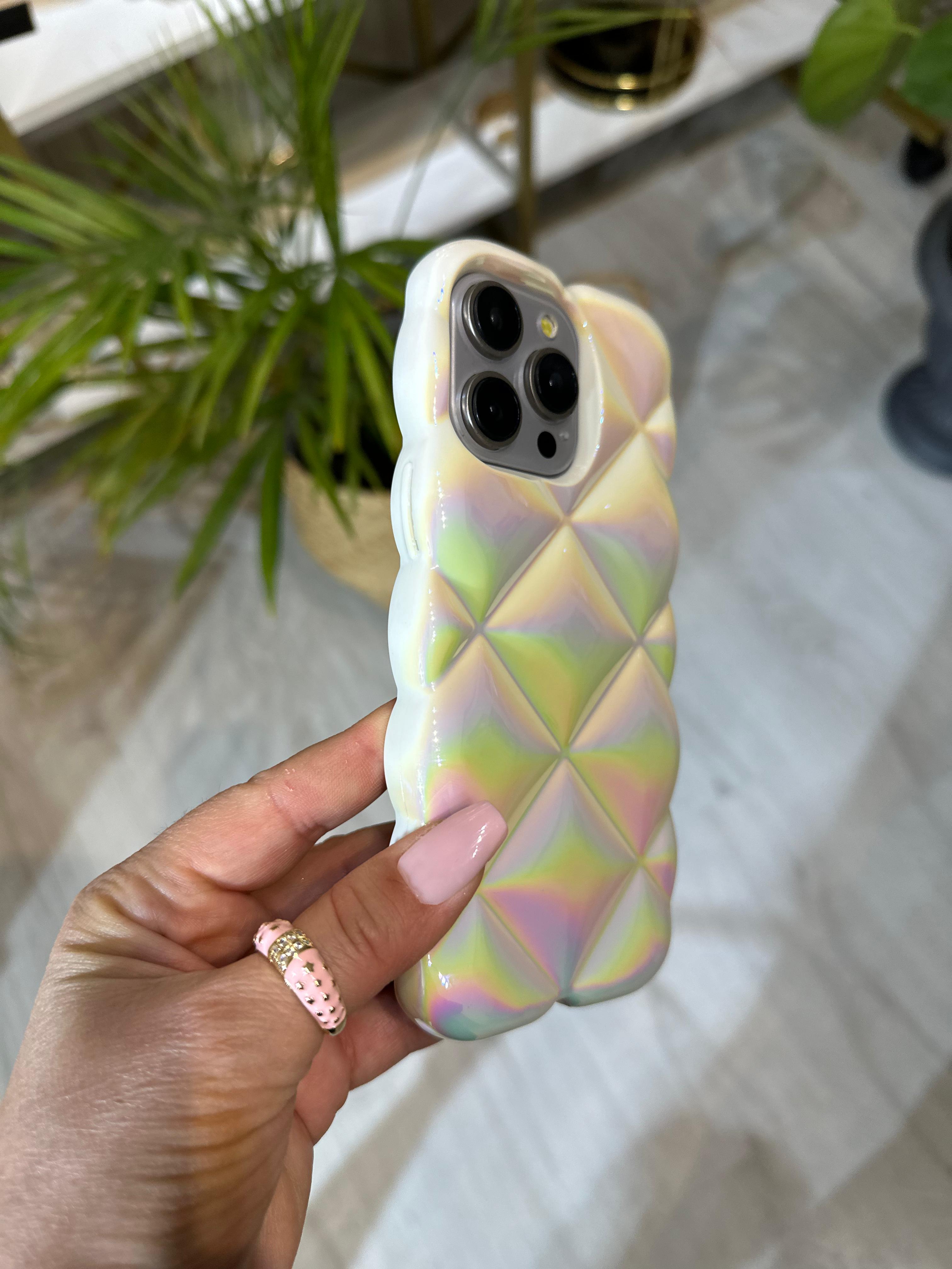 Hologramlı Krem Dilimli Kılıf