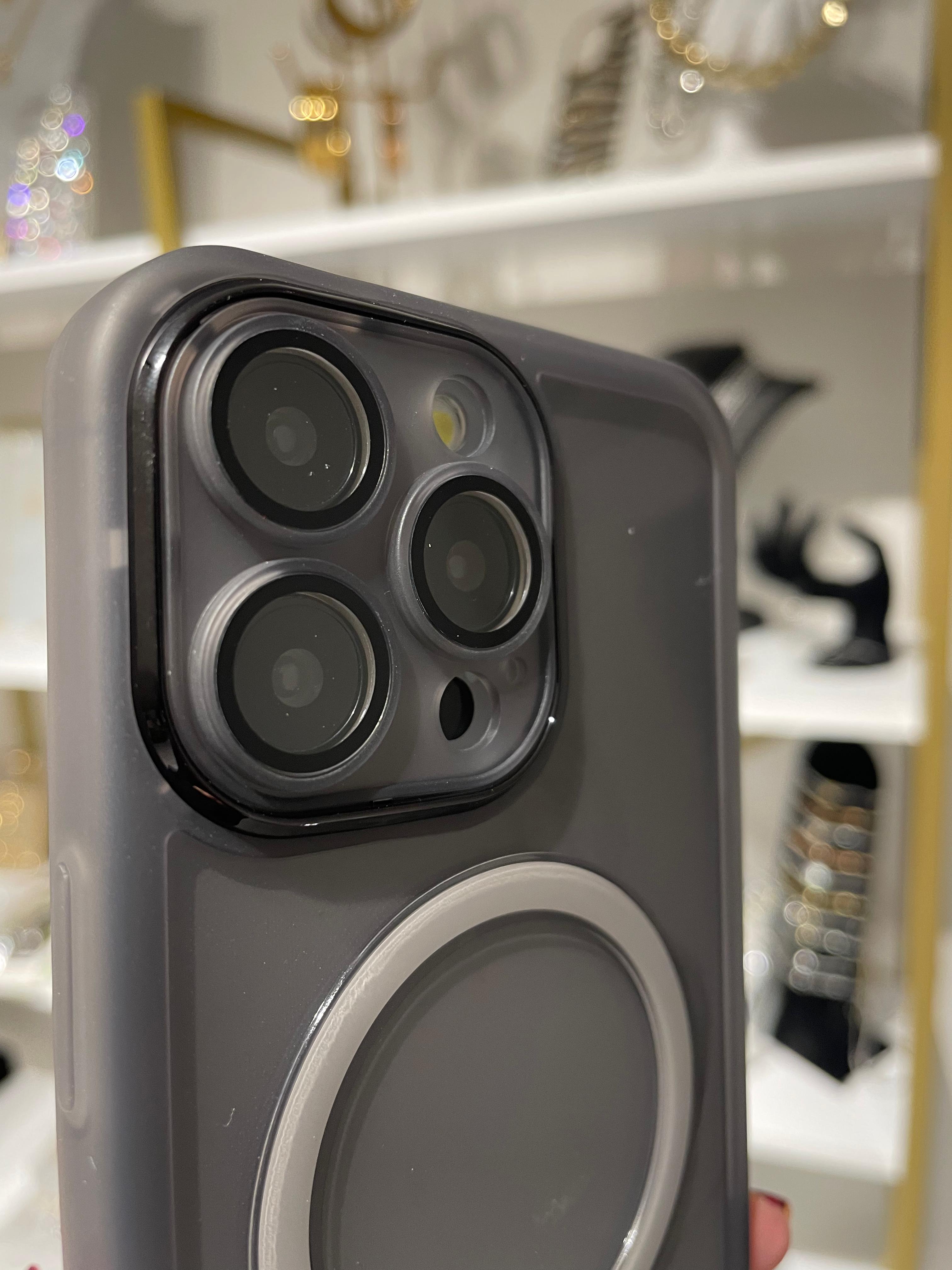 Safir Lens Korumalı magsafe'li silikon kılıf