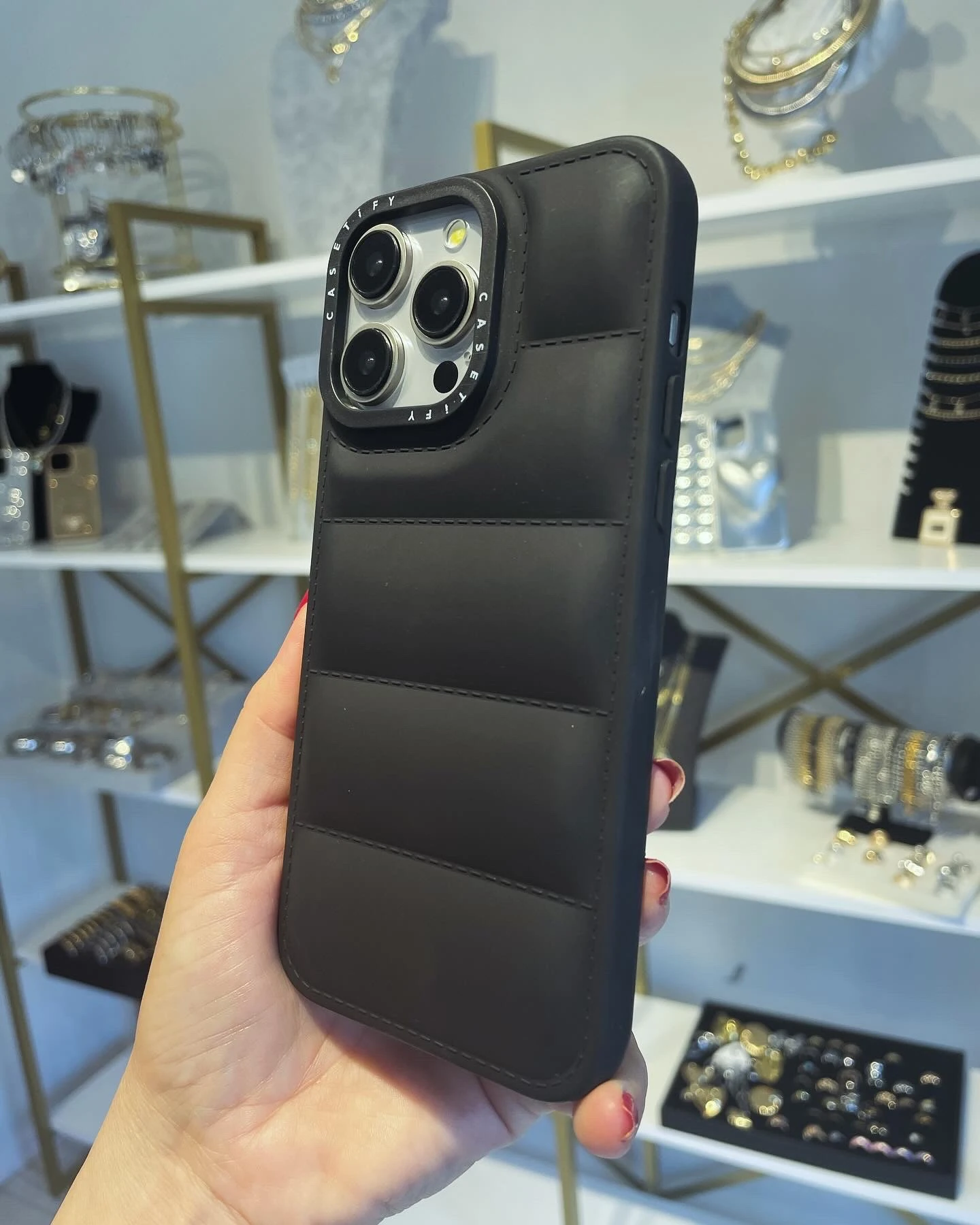 Siyah Bombeli Puf Kılıf