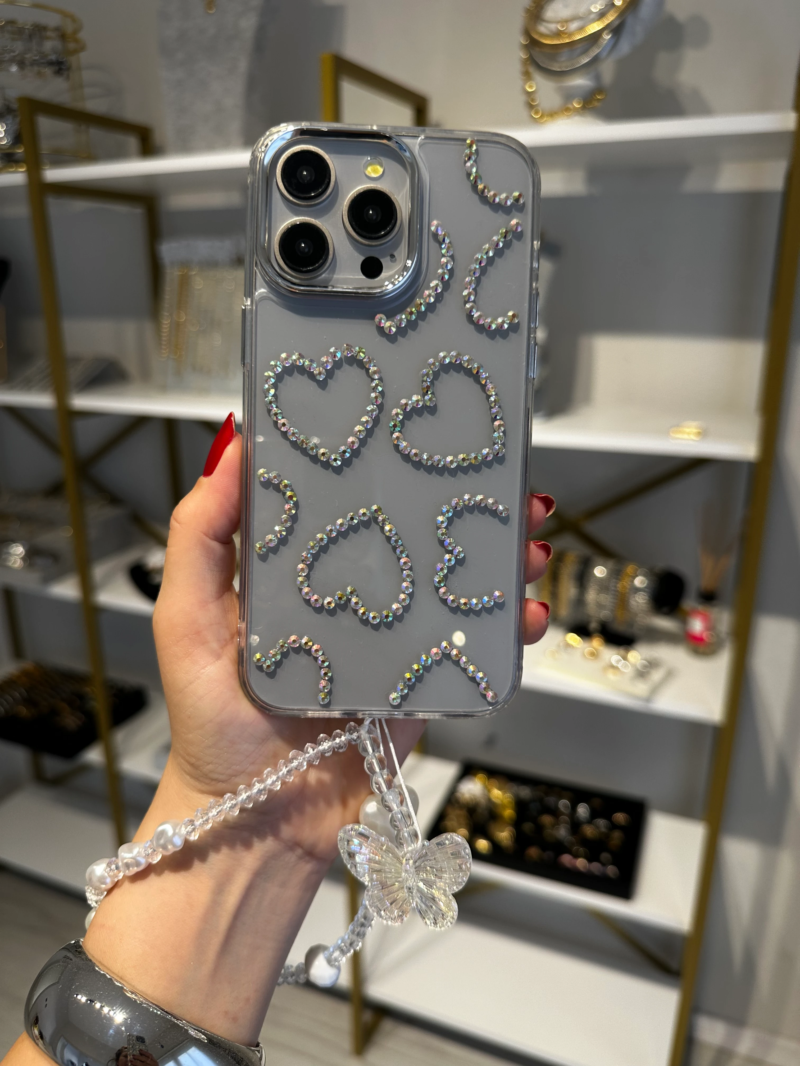 Taşlı Kalpli Askılı Şeffaf Kılıf