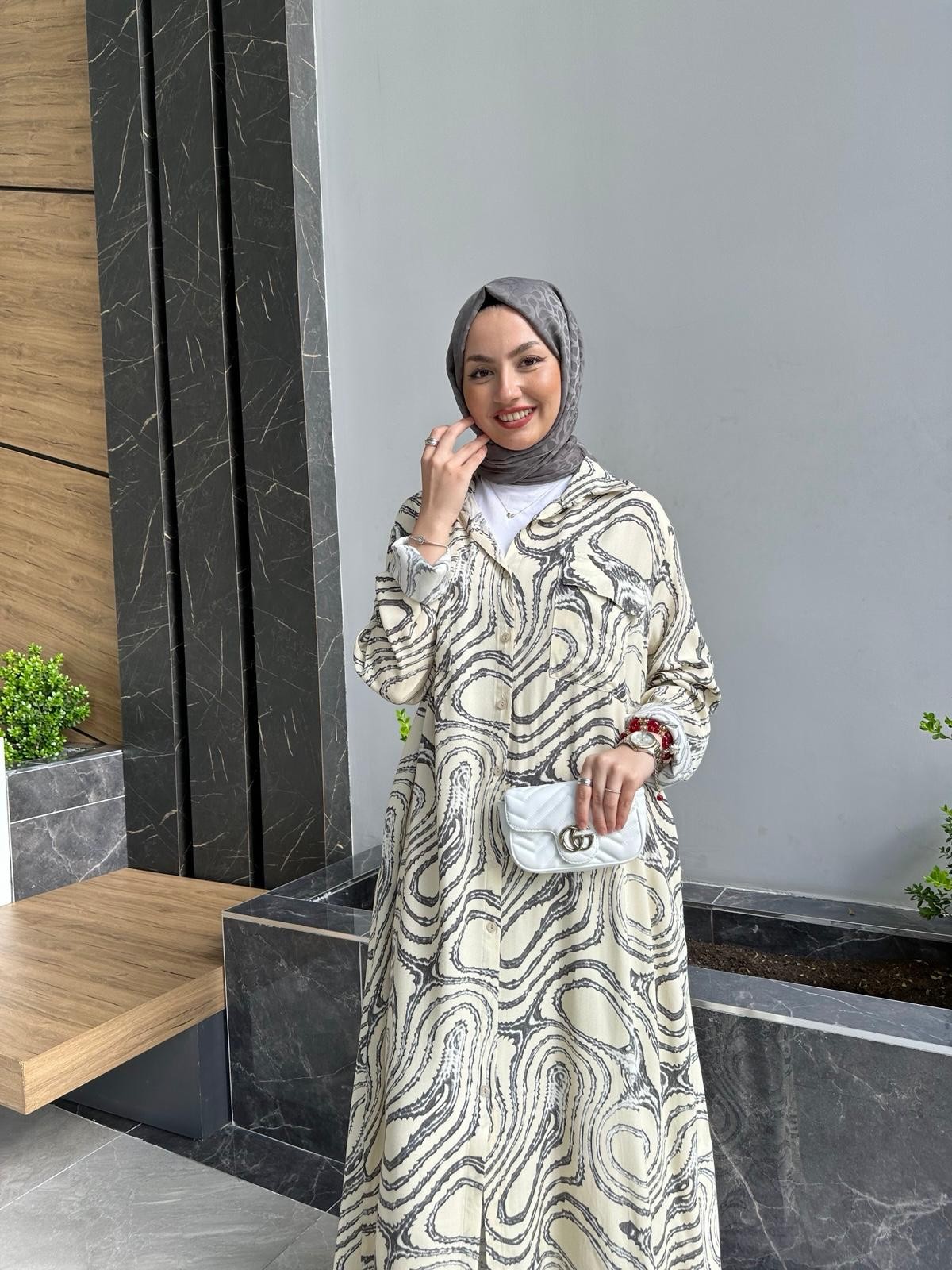 AFRA GÖMLEK / ELBİSE