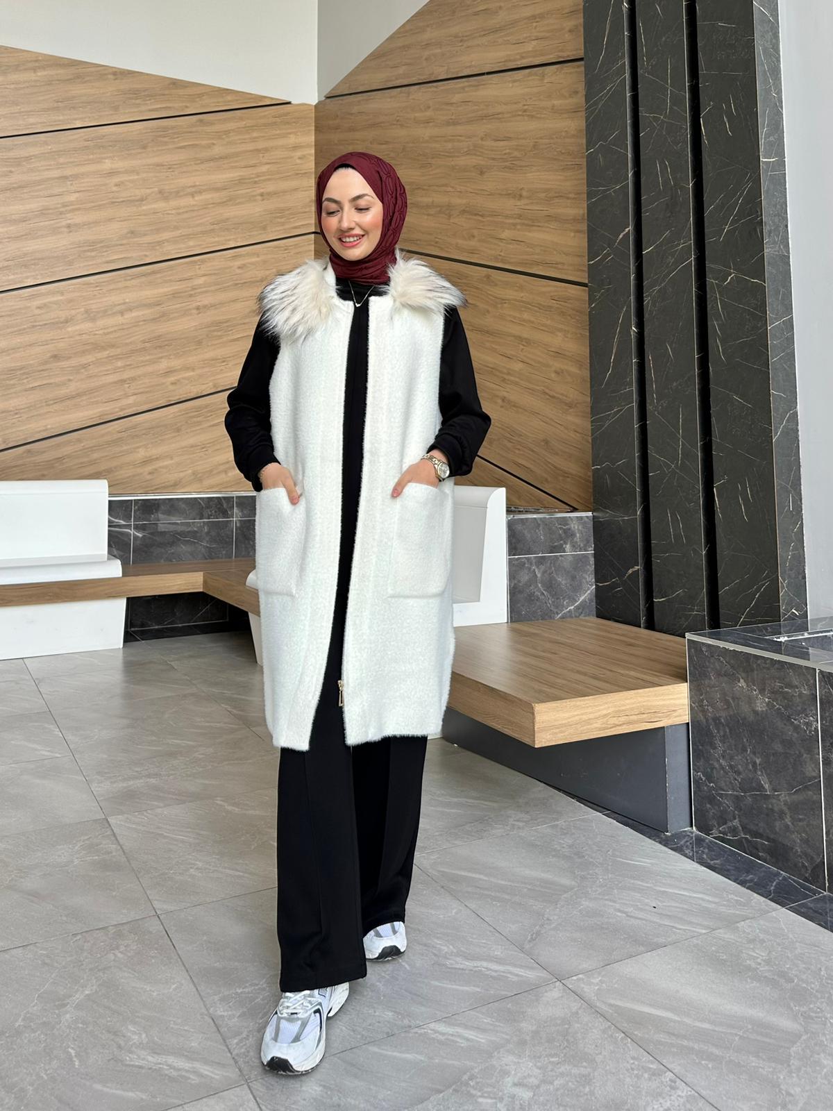 Seyyar Kürklü Angora Yelek 