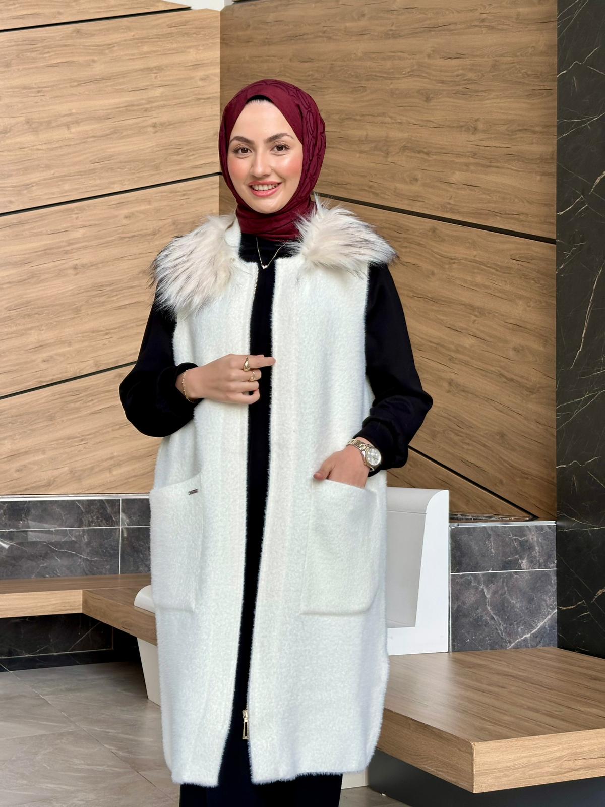 Seyyar Kürklü Angora Yelek 