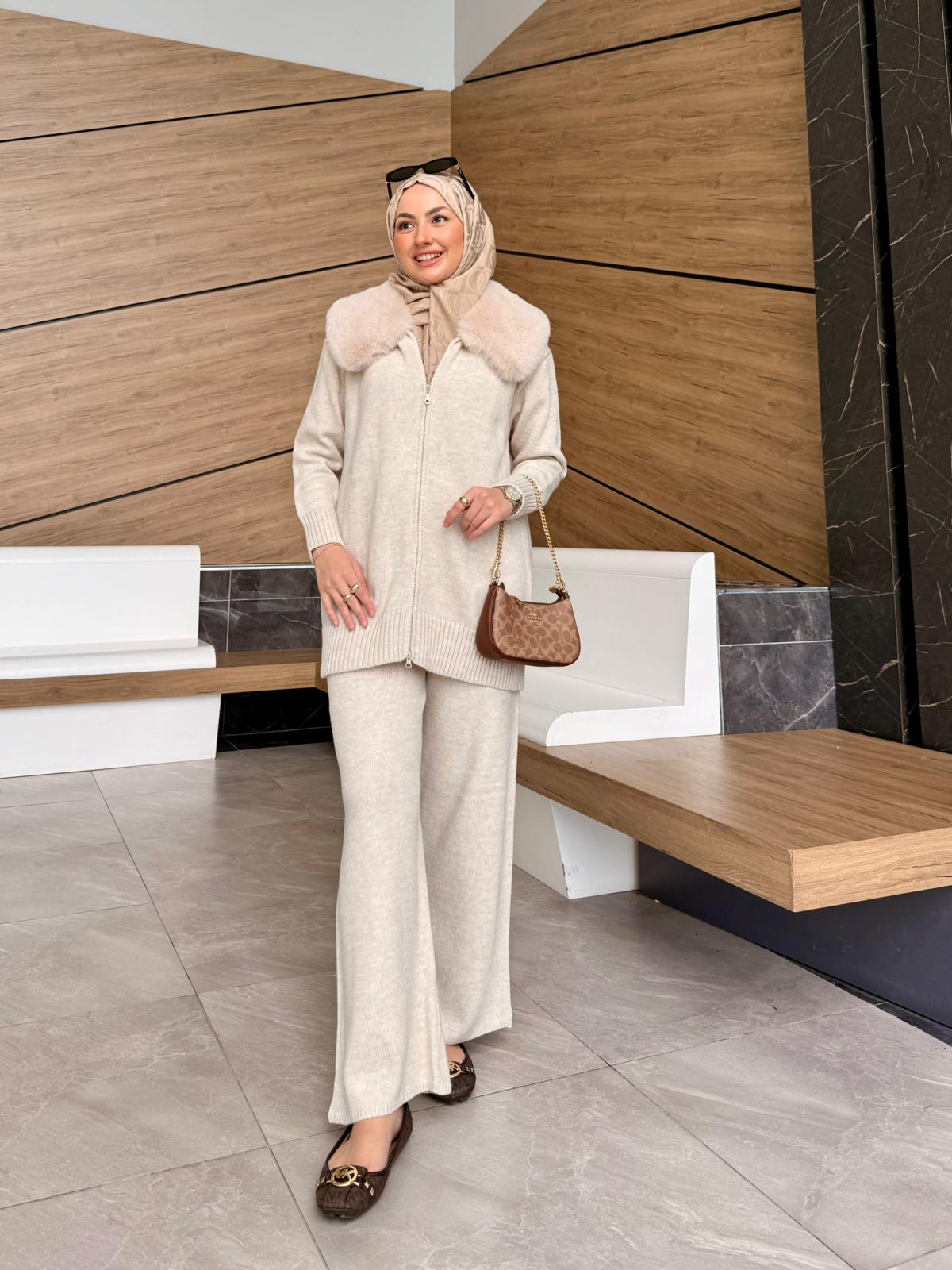 Laura Kürklü Triko Takım  - Bej