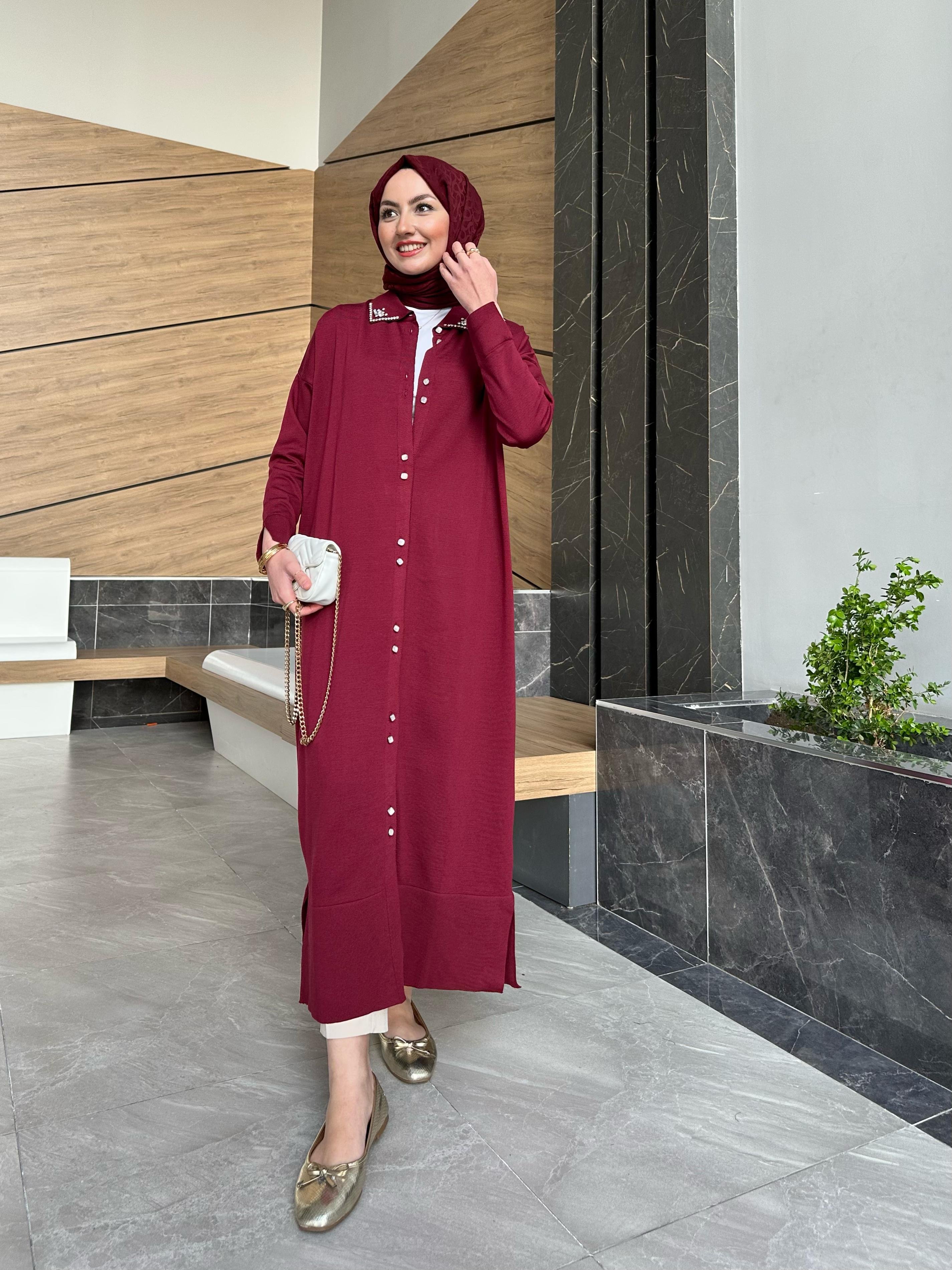 Kolu Yırtmaçlı Yakası Taşlı Merserize Hırka 