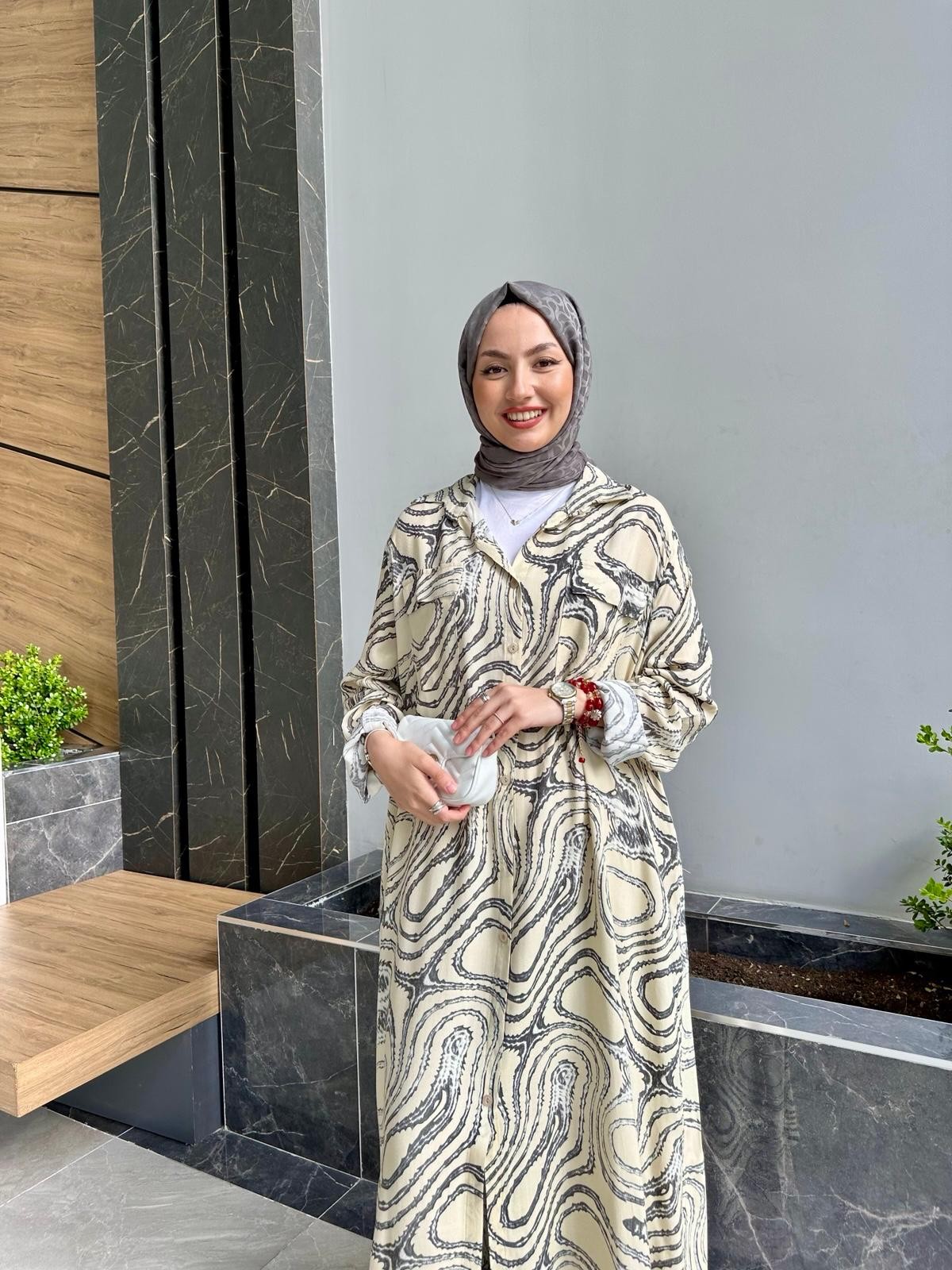 AFRA GÖMLEK / ELBİSE