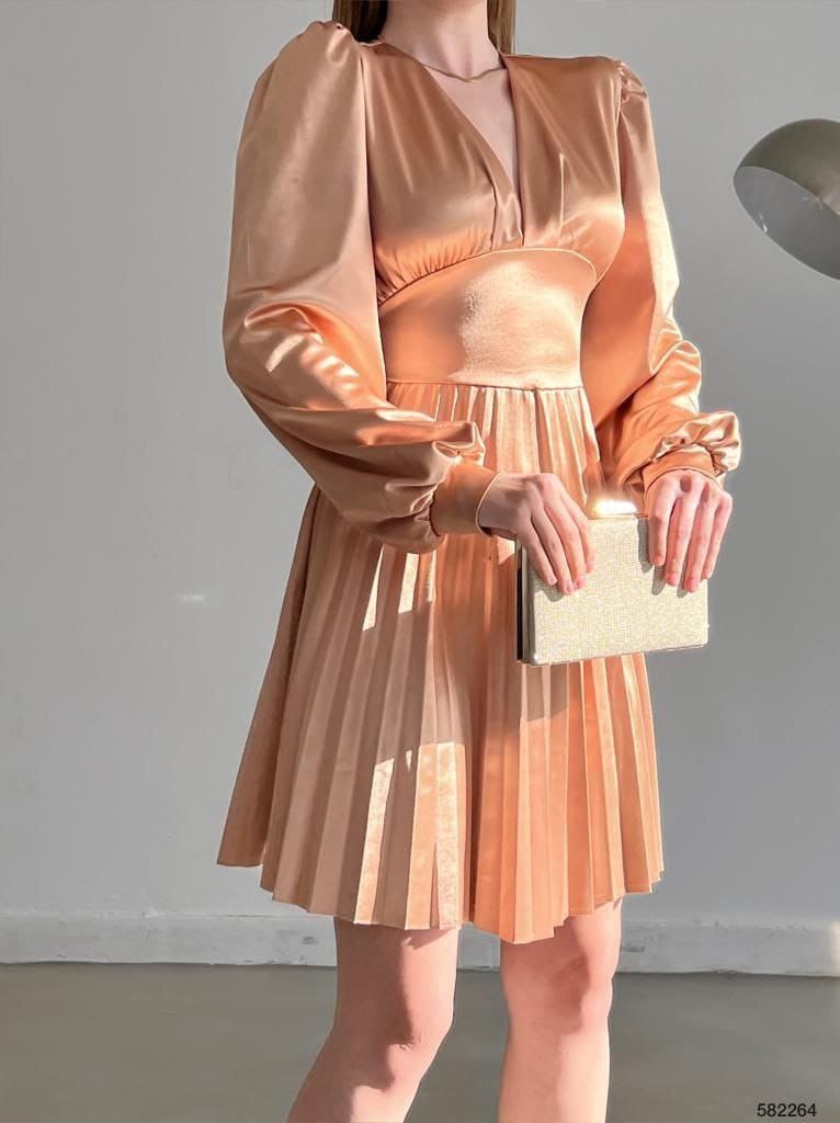 SATEN KUMAŞ PİLSELİ ELBİSE