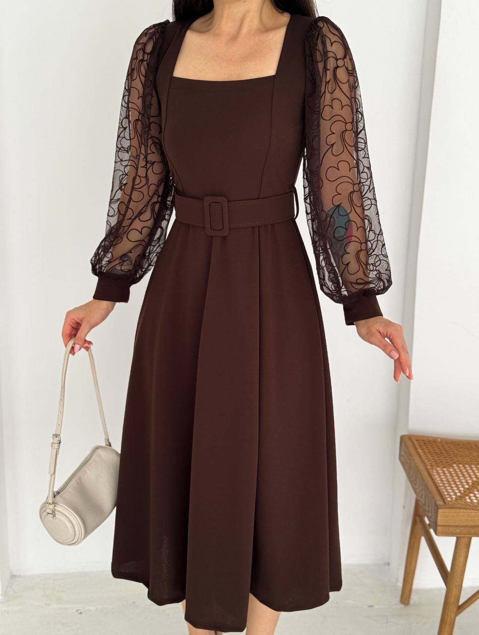 KARE YAKA FLOK KOL ELBİSE