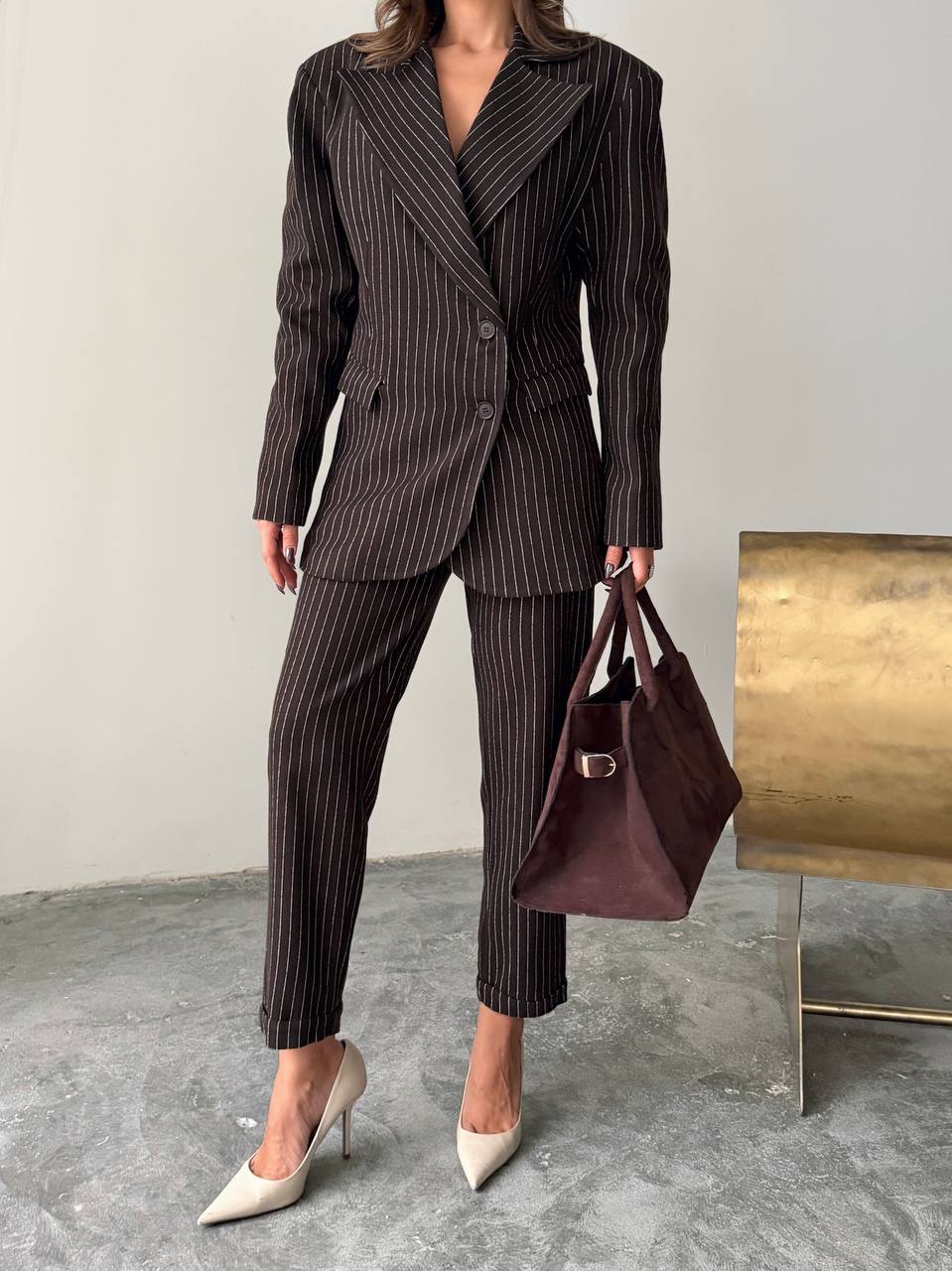 ÇİZGİLİ TAKIM ELBİSE