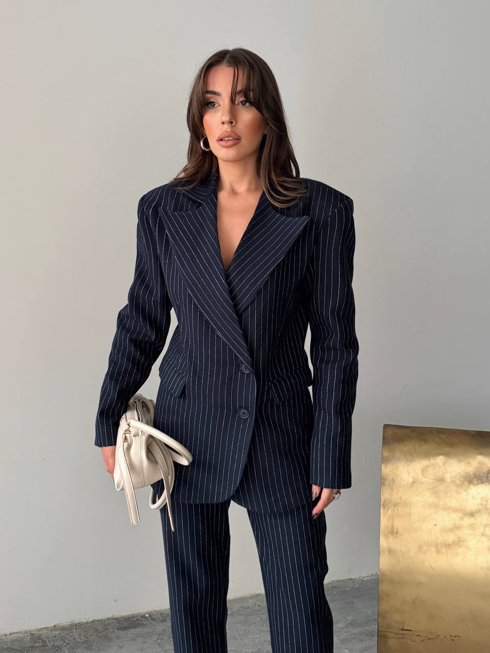 ÇİZGİLİ TAKIM ELBİSE