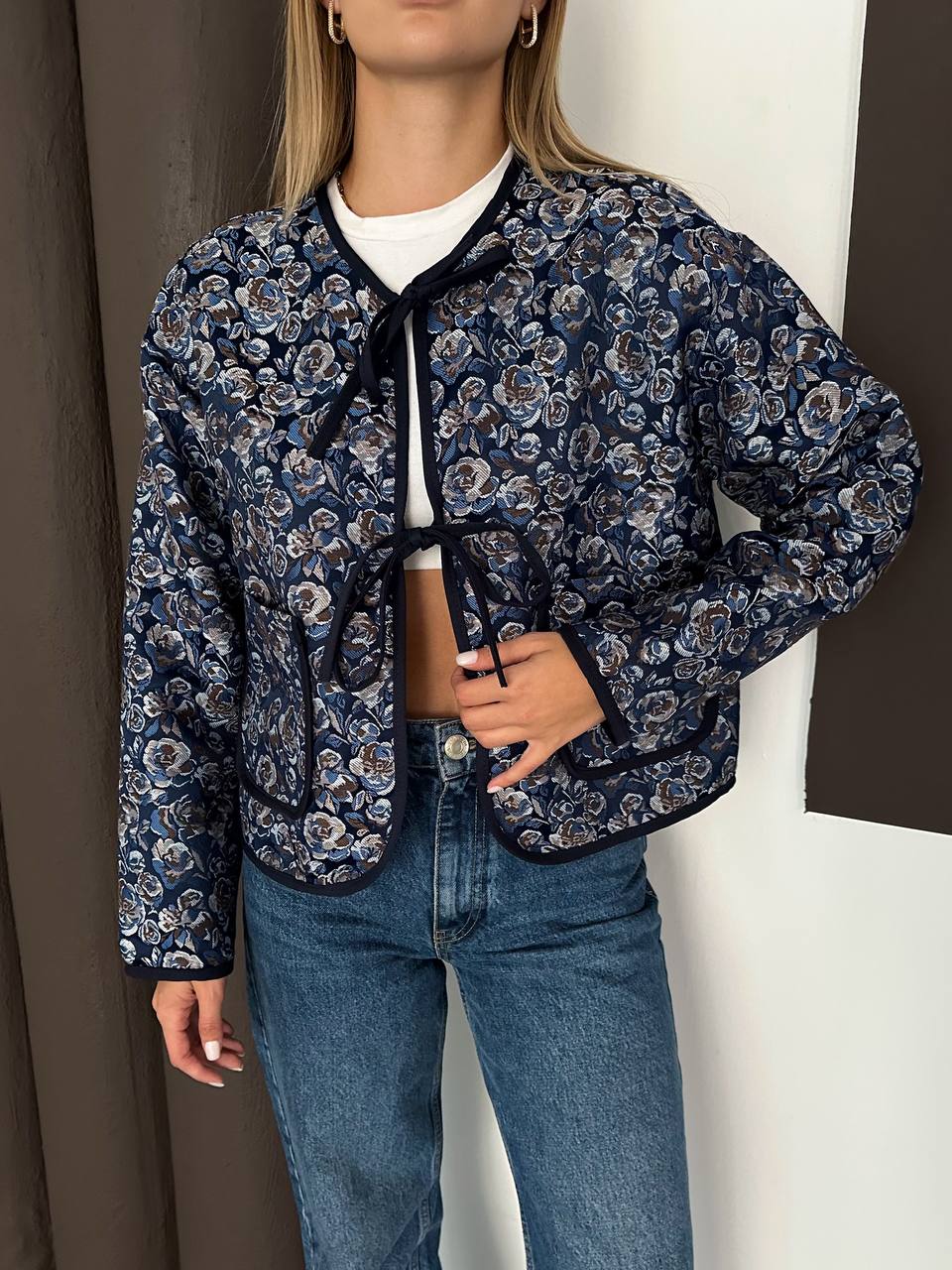 JAKARLI BAĞCIKLI CEKET