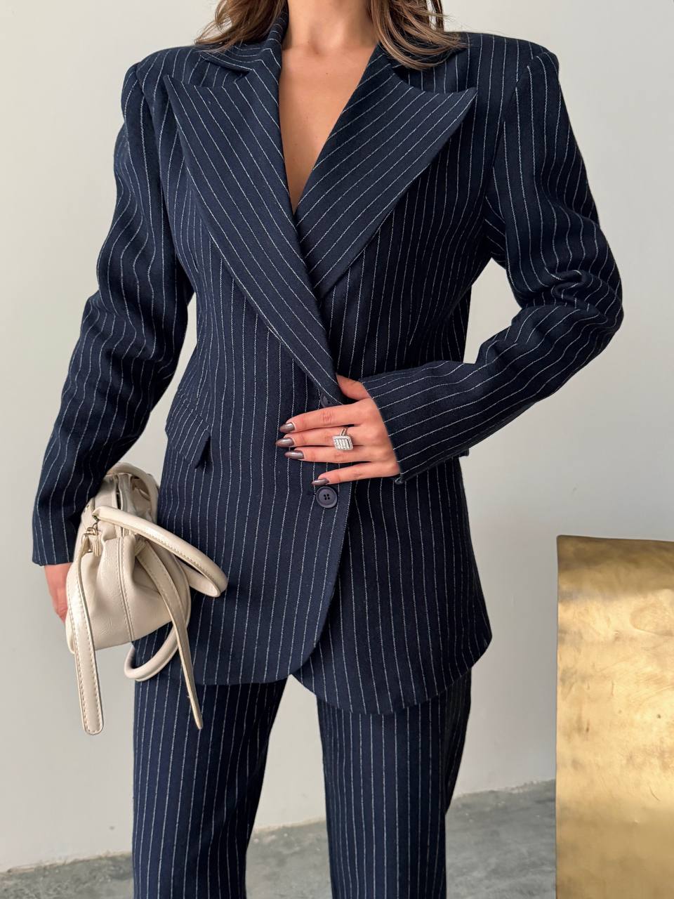 ÇİZGİLİ TAKIM ELBİSE