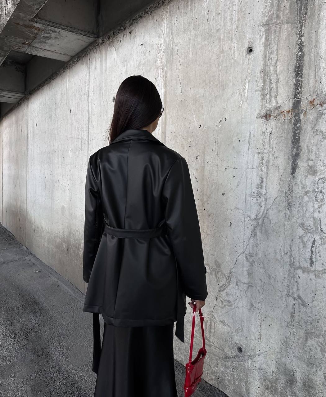 SUNİ KEMERLİ DERİ CEKET