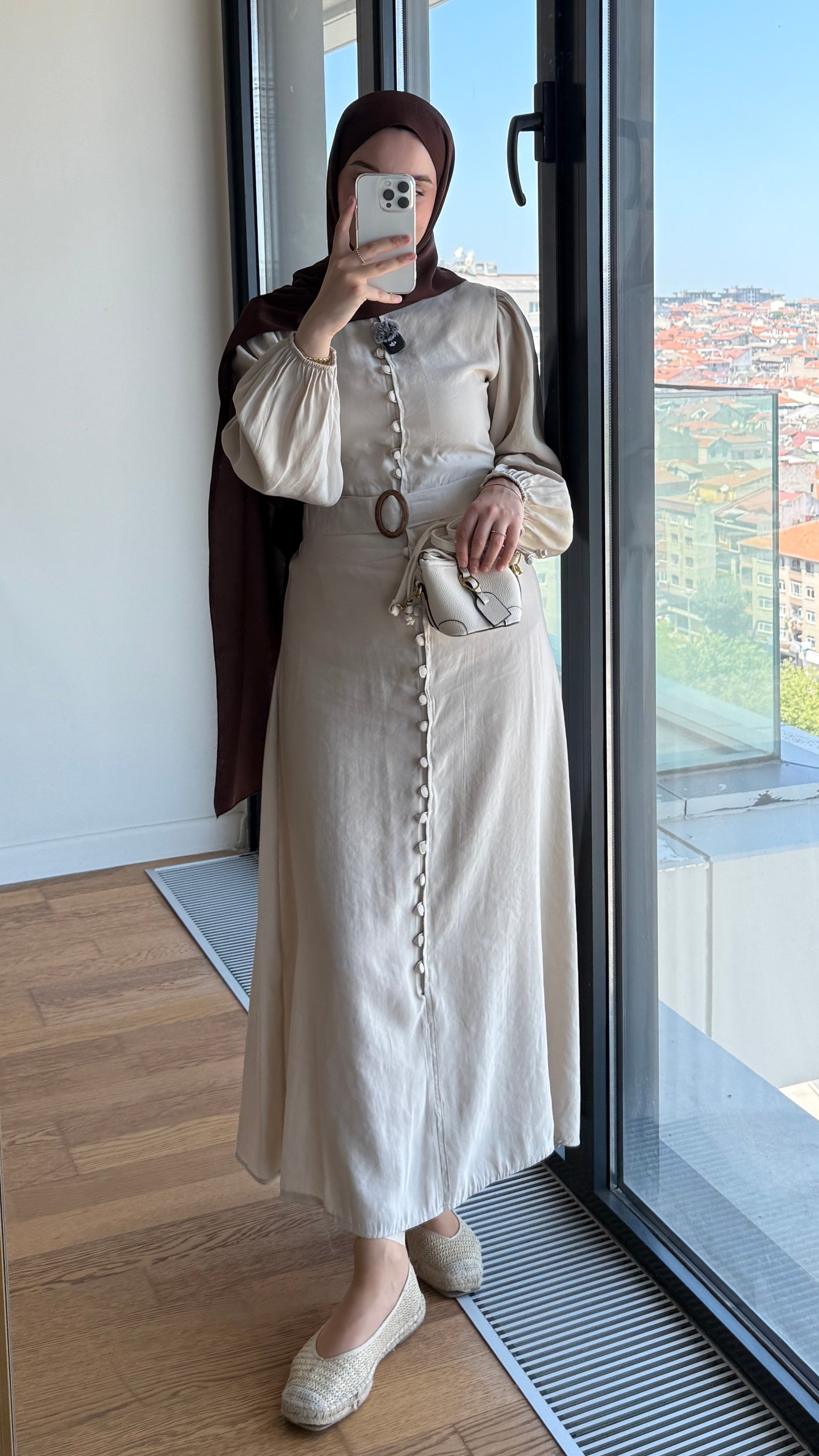 Düğmeli Elbise