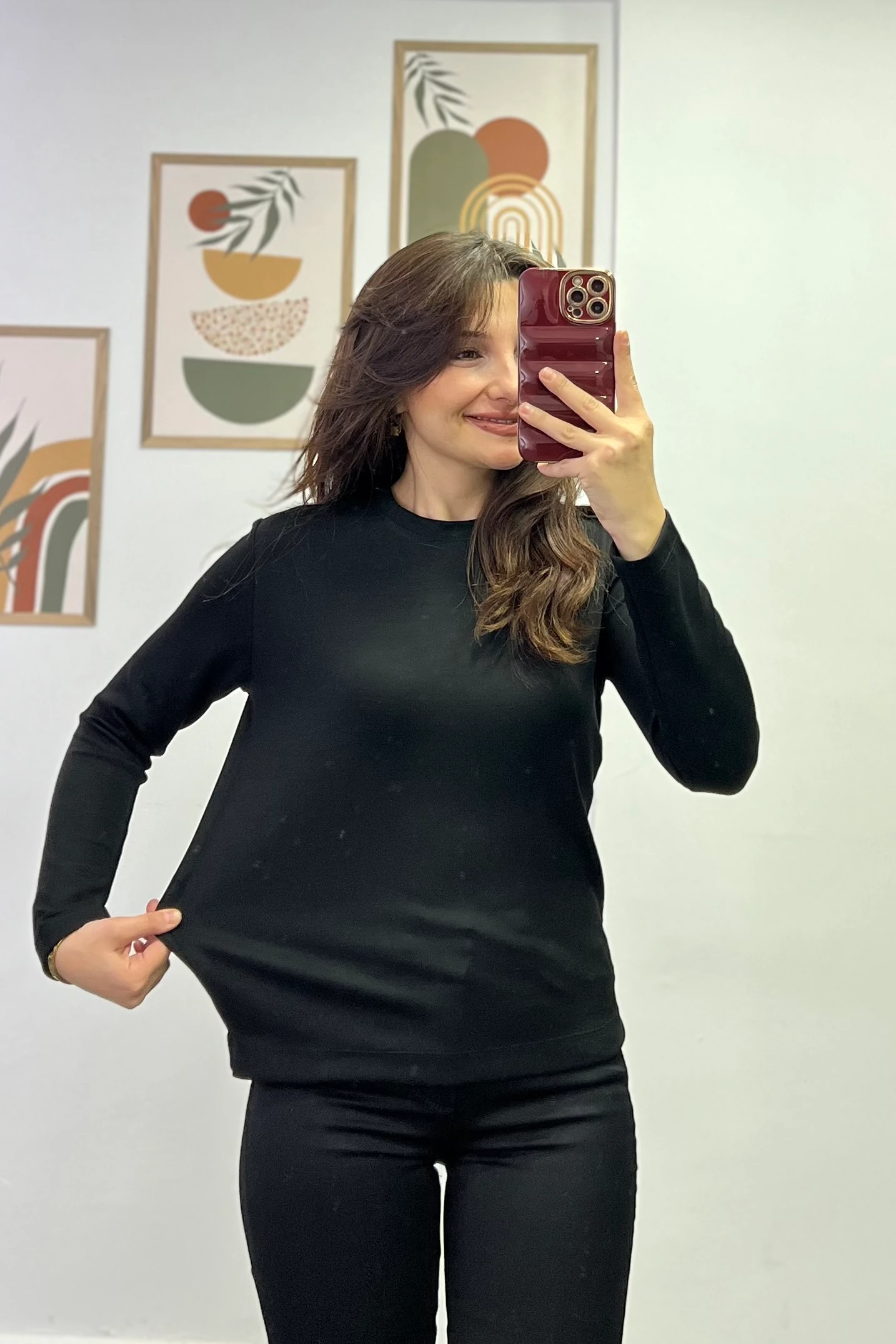 Modal Kumaş Bisiklet Yaka İki Yanı Küçük Yırtmaç Detaylı Basic Bluz - Siyah