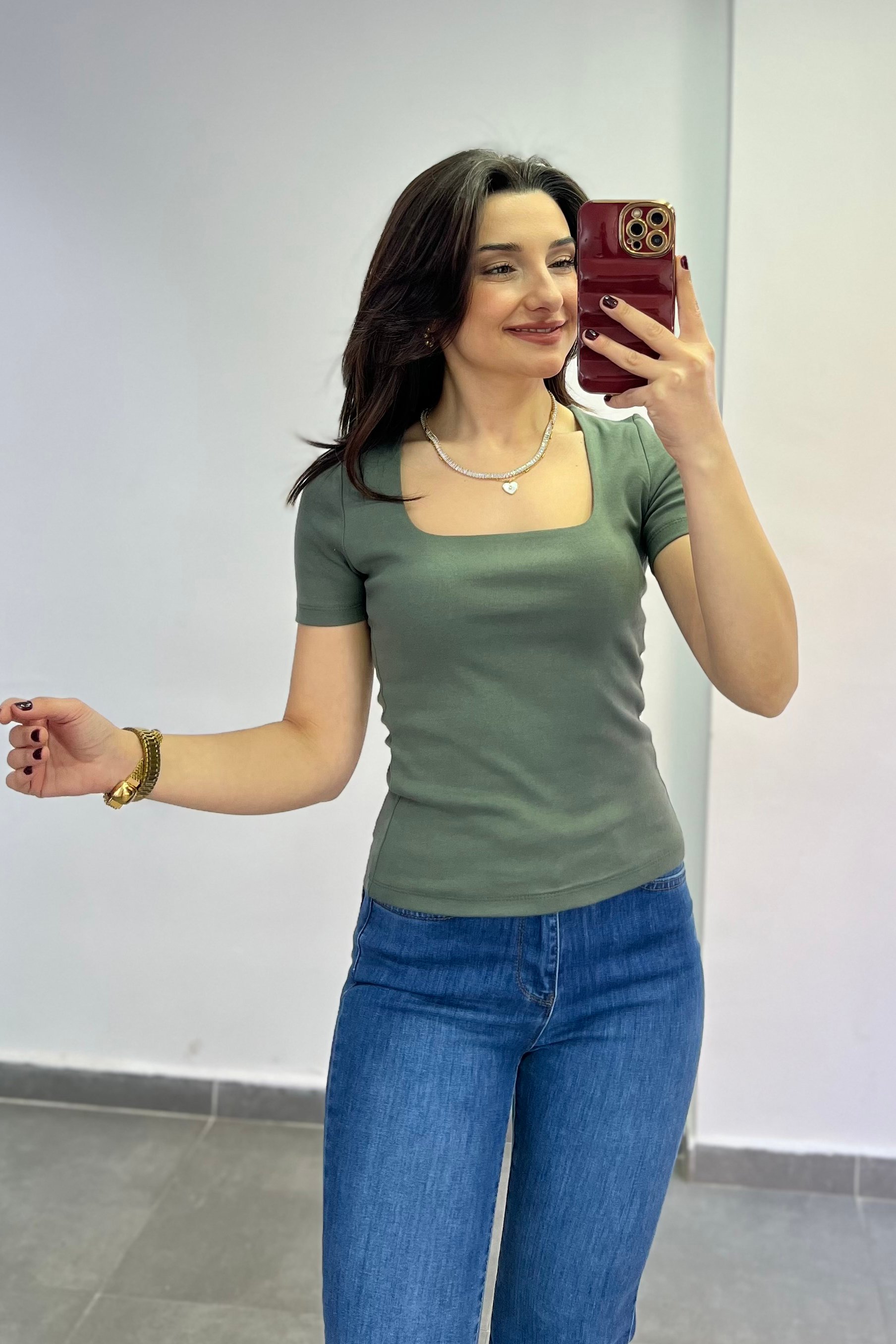 Kare Yaka Kısa Kol Pamuklu Kumaş Body