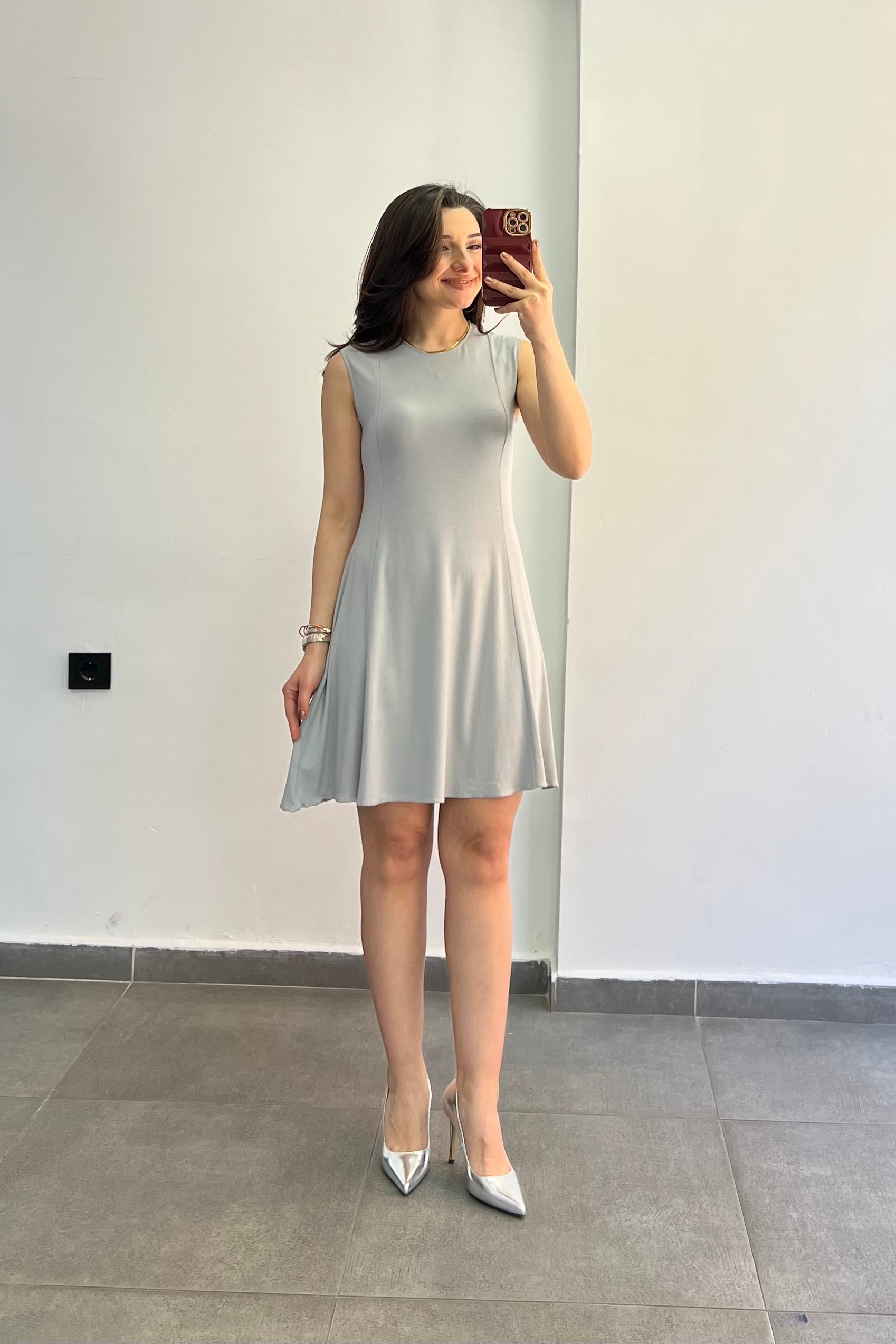 Buzzy Dikiş Detaylı Sıfır Kol Elbise