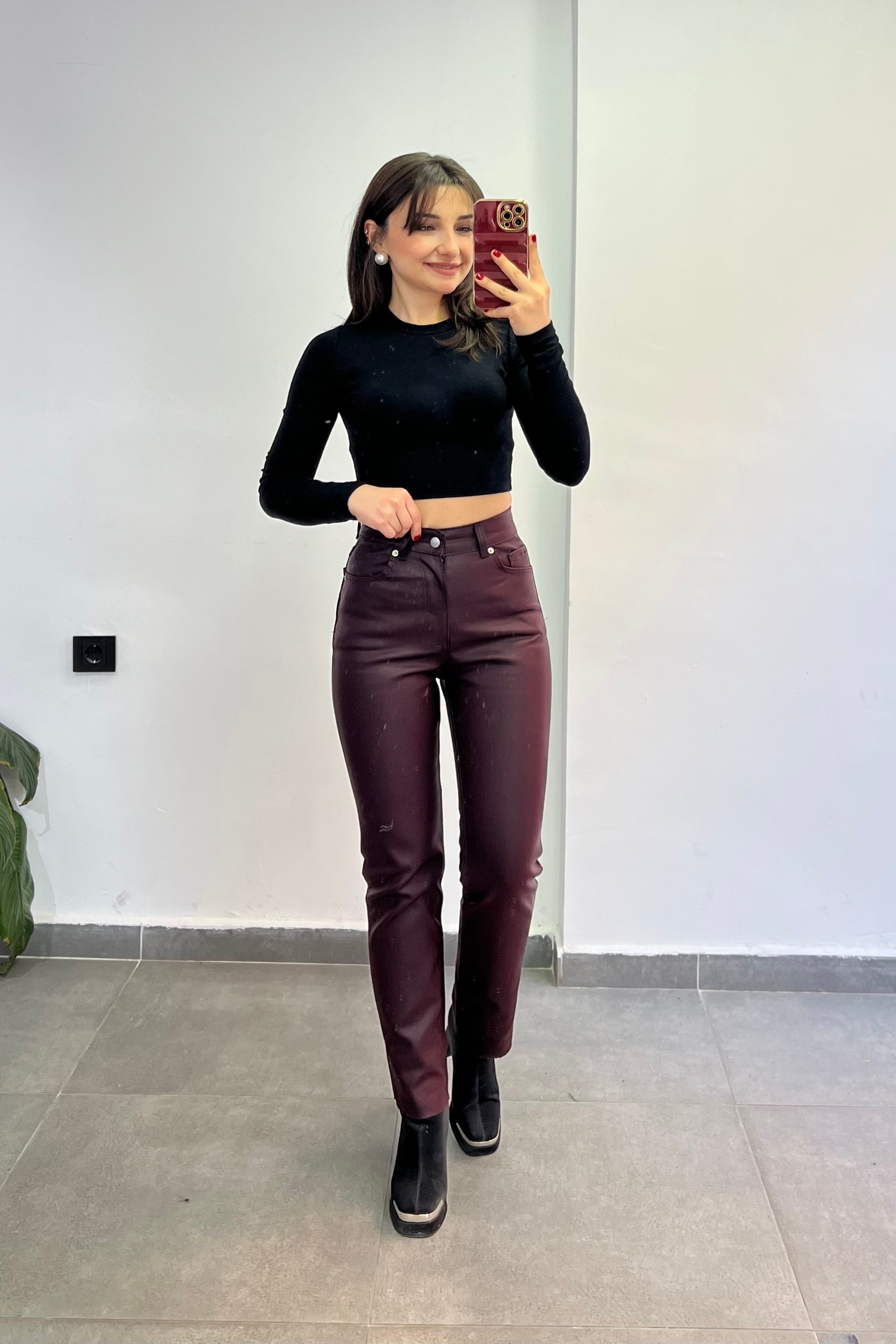 Kesik Paça Mom fit Mumlama Jean Pantolon - BORD
