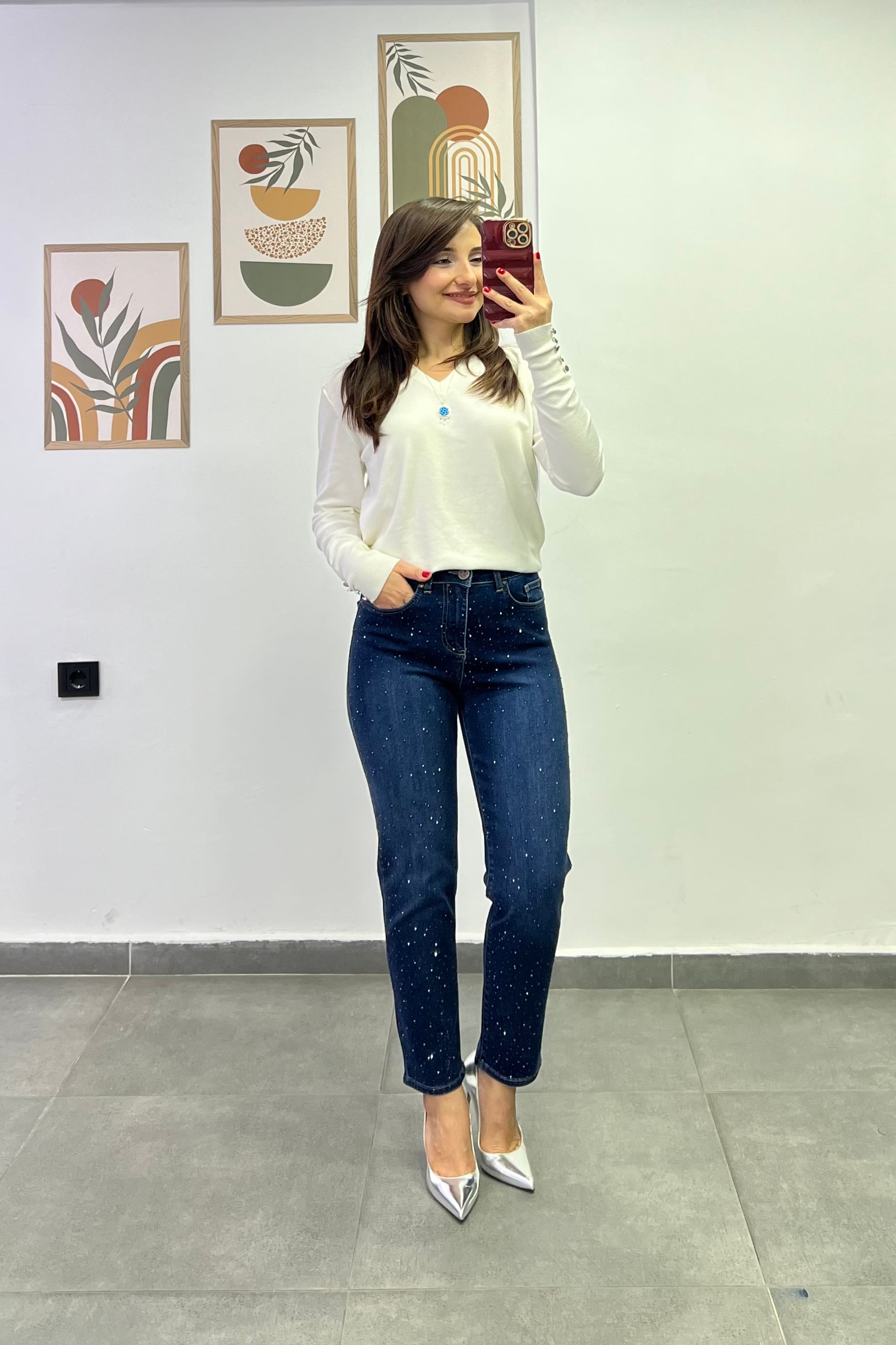 Serpme Taş Detaylı Orta Mavi Mom Jean