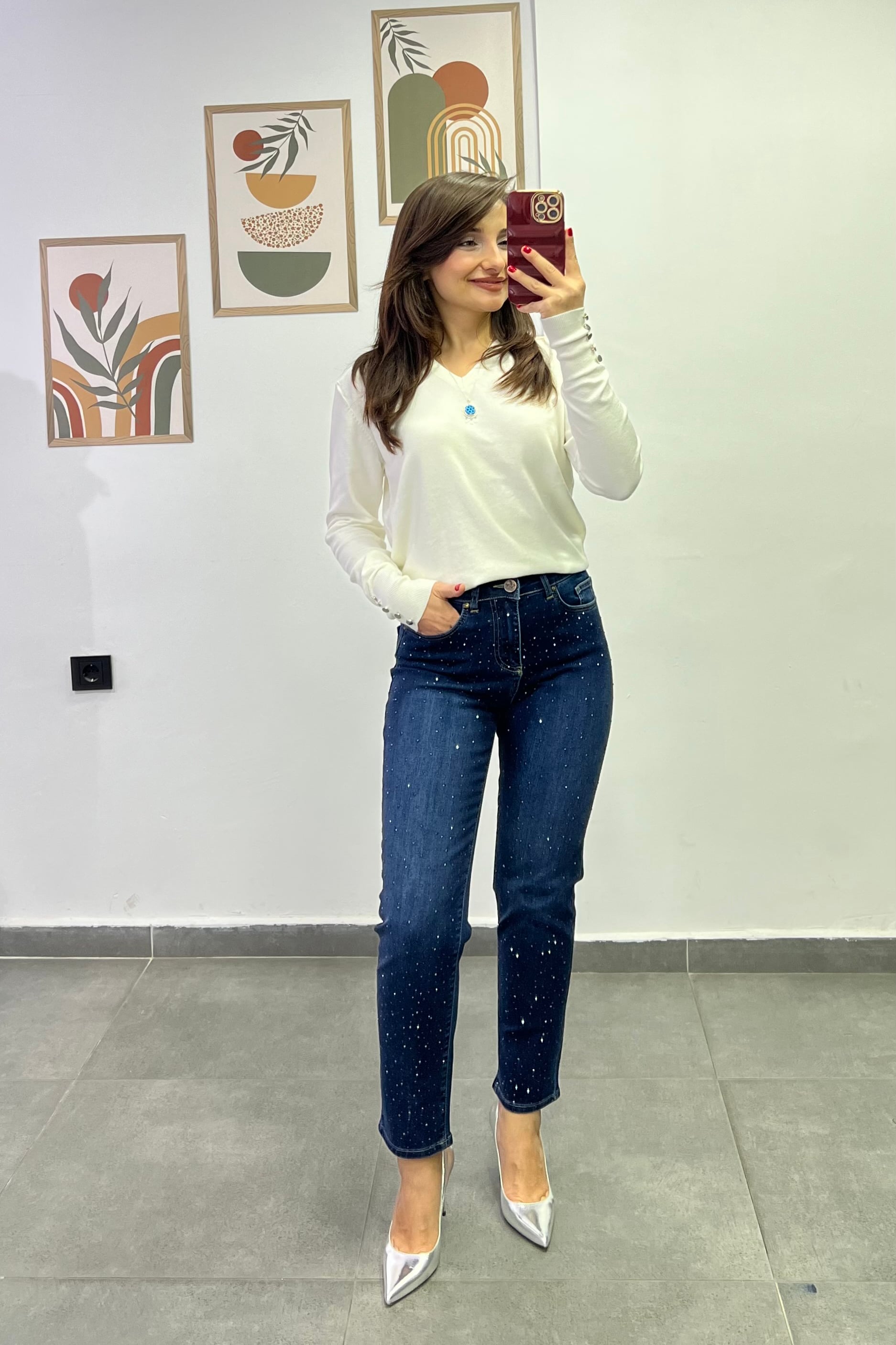 Serpme Taş Detaylı Orta Mavi Mom Jean