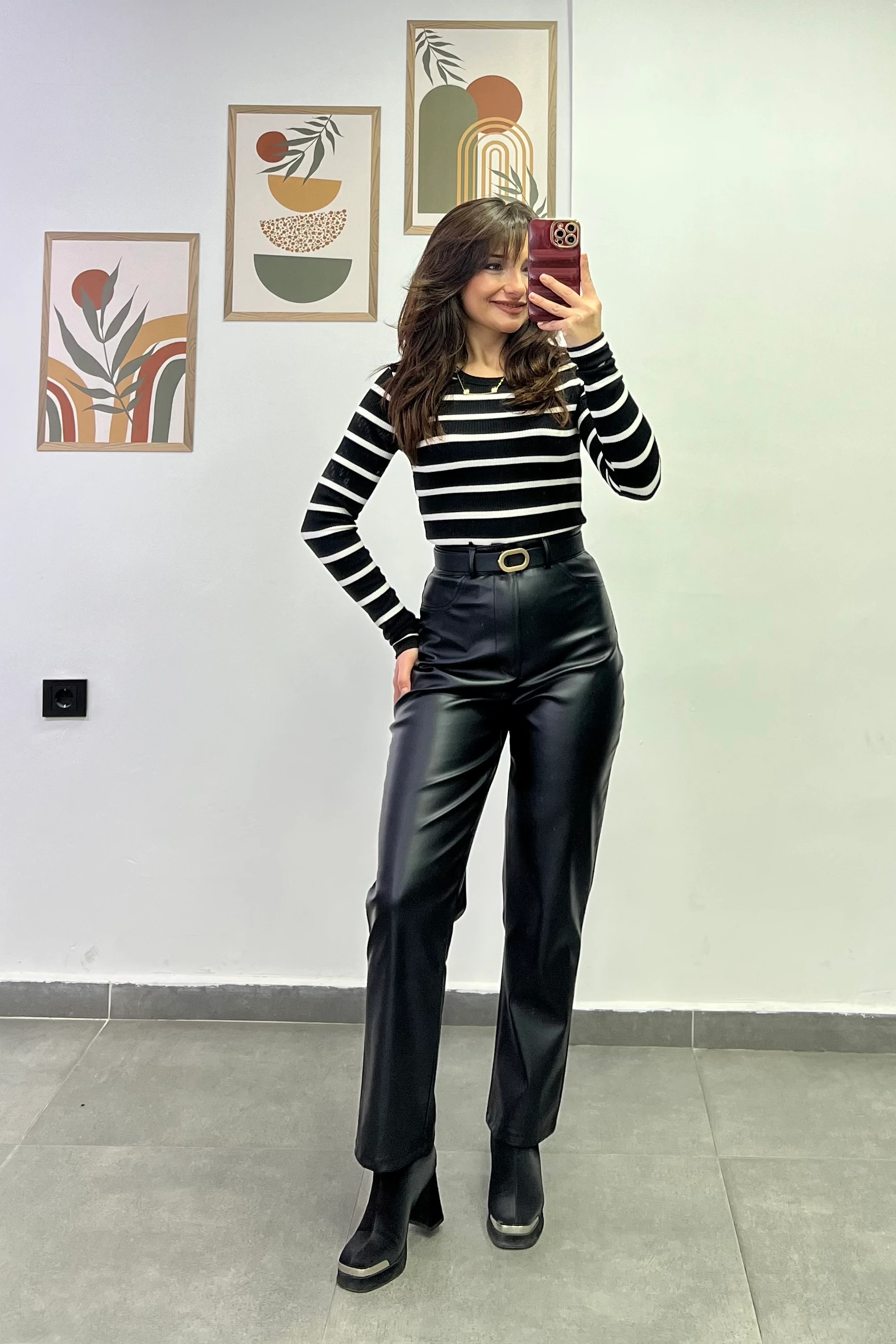 Bisiklet Yaka Beyaz Çizgili Fitilli Kumaş Bluz - Siyah