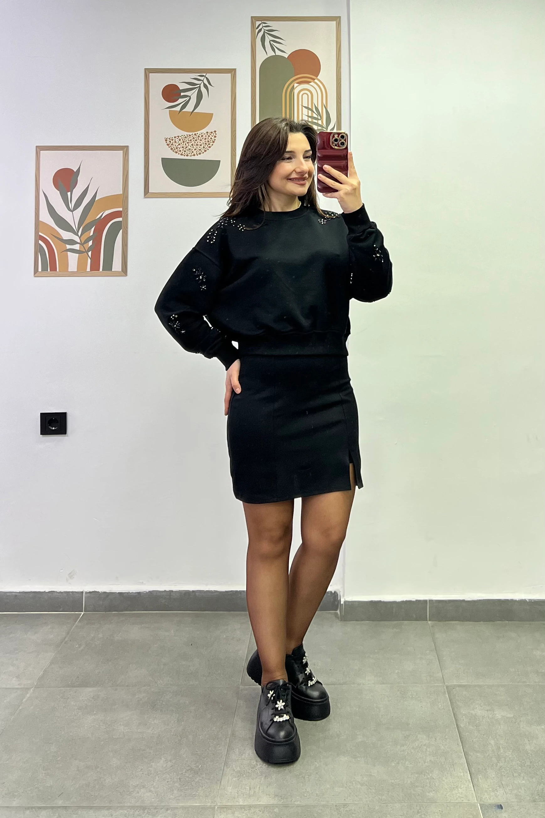 Tek Tarafı Yırtmaç Detaylı Çelik Örme İçi Şortlu Etek - Siyah