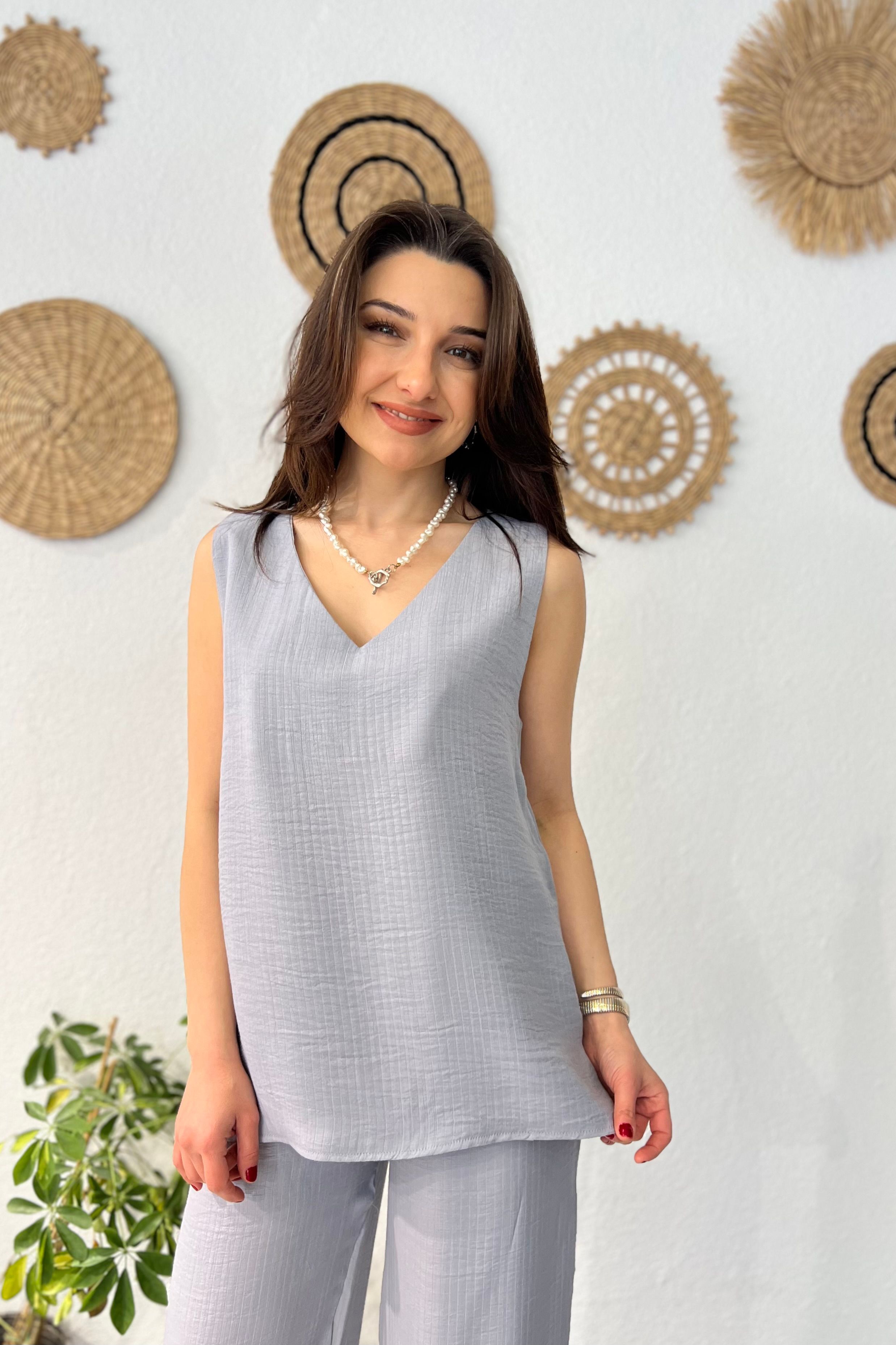 V Yaka Beli Lastikli Bol Paça İkili Takım