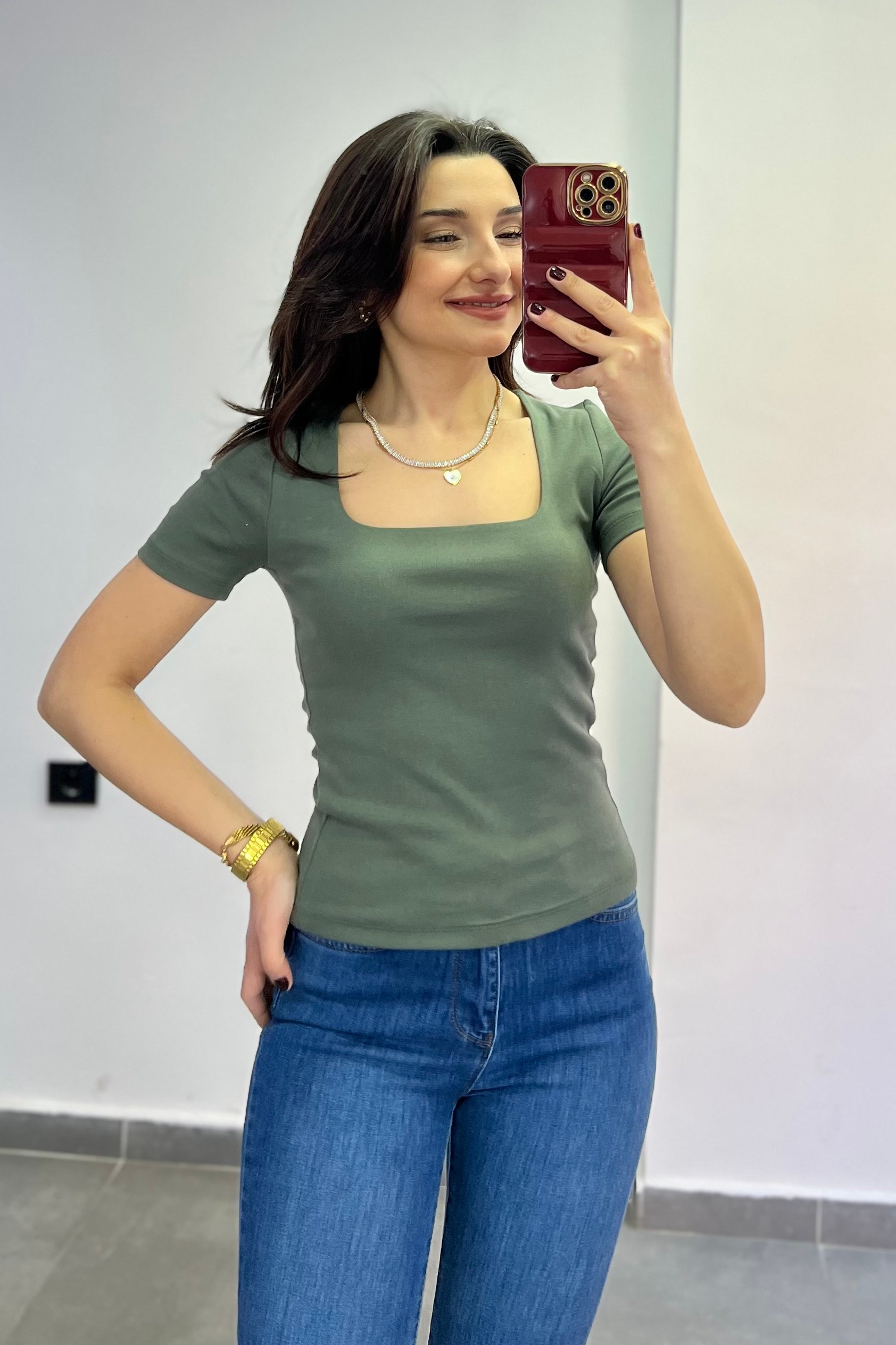 Kare Yaka Kısa Kol Pamuklu Kumaş Body
