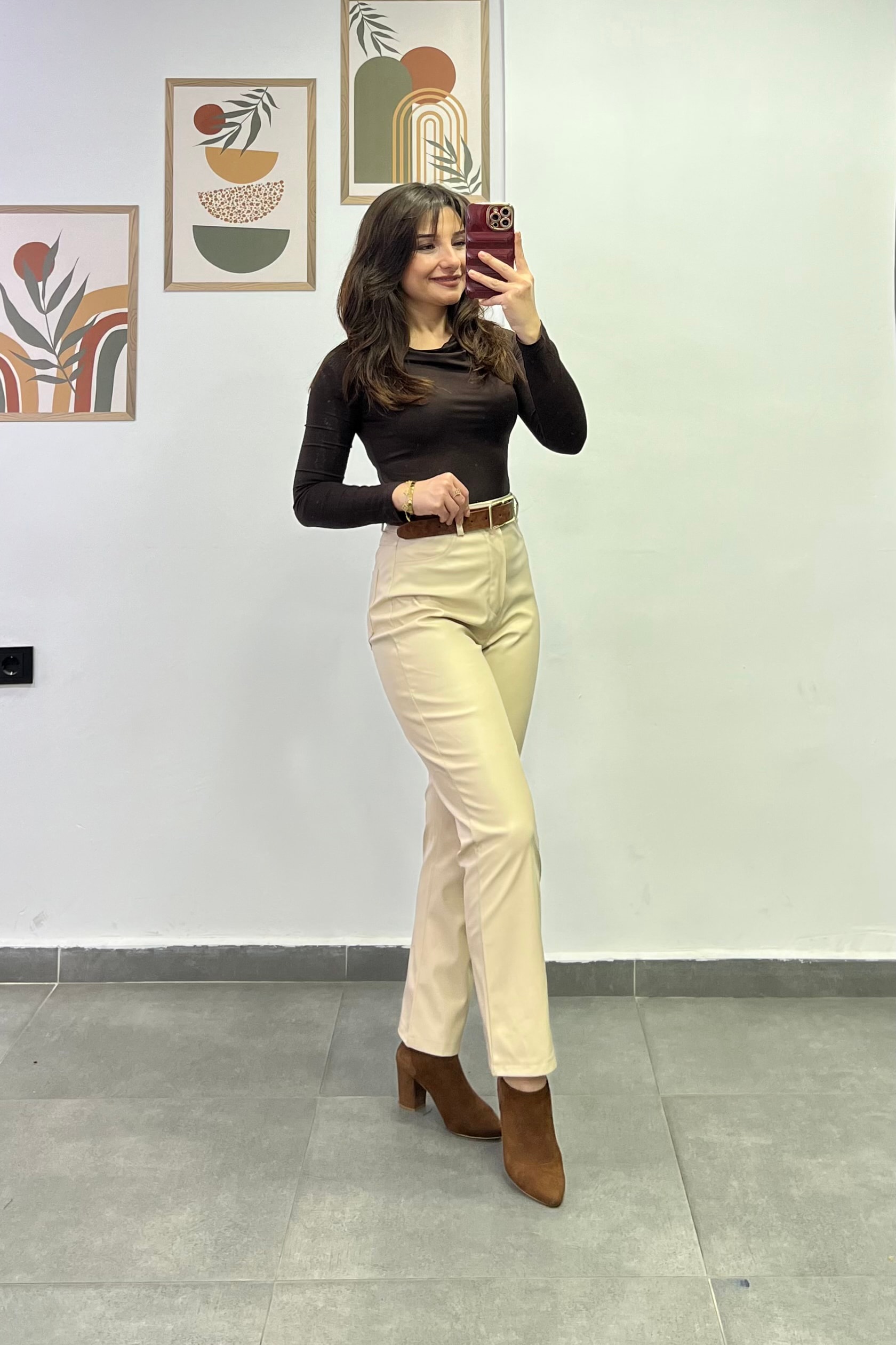 Yüksek Bel Boru Paça İçi Şardonlu Deri Pantolon - BEJ