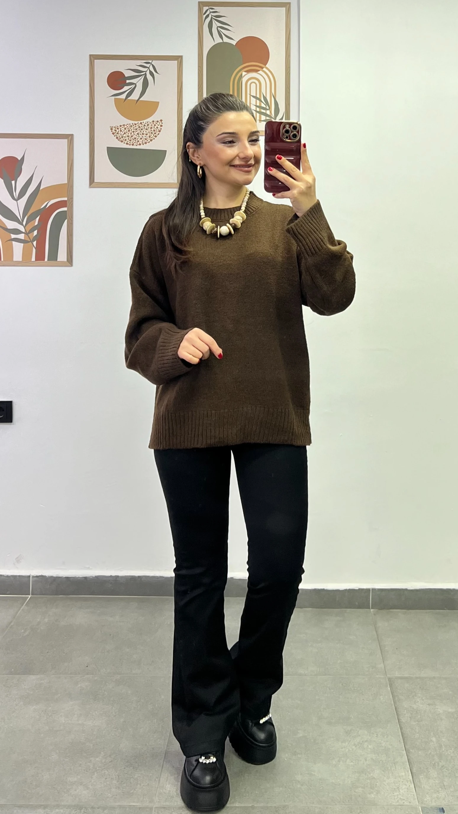 Düşük Omuz Kol Manşetleri Ve Beli Lastikli Kazak - KAHVERENGİ