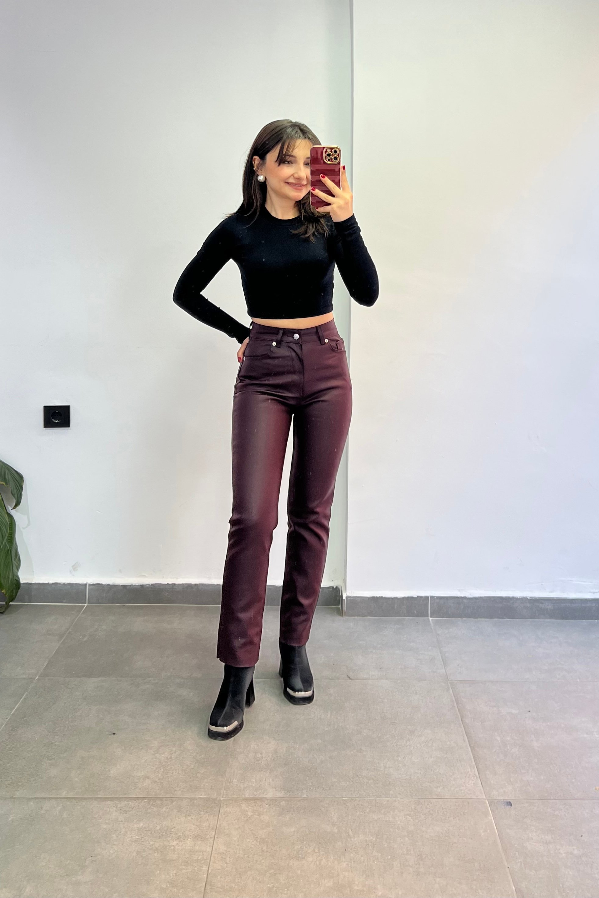 Kesik Paça Mom fit Mumlama Jean Pantolon - BORD