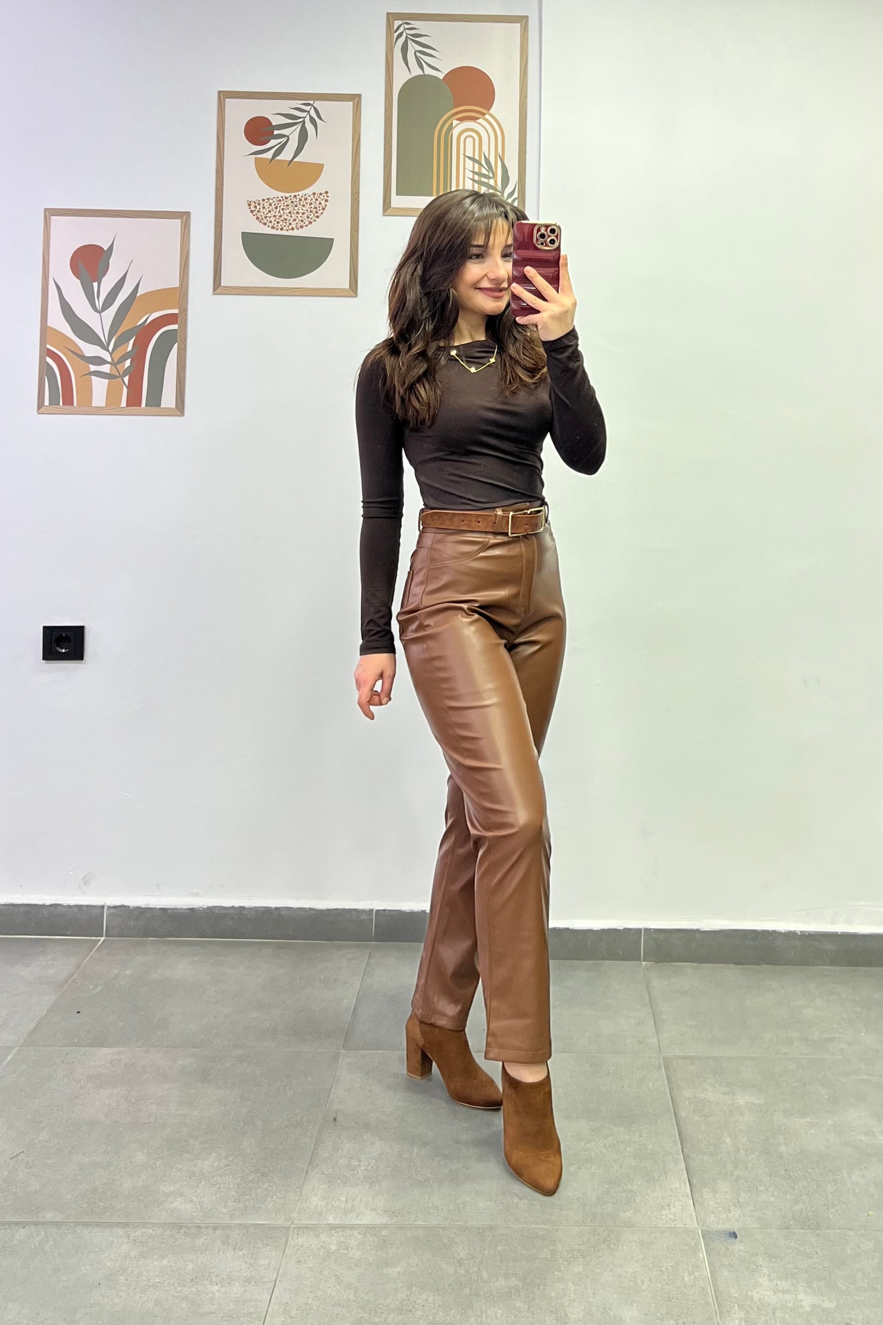 Yüksek Bel Boru Paça İçi Şardonlu Deri Pantolon - TABA